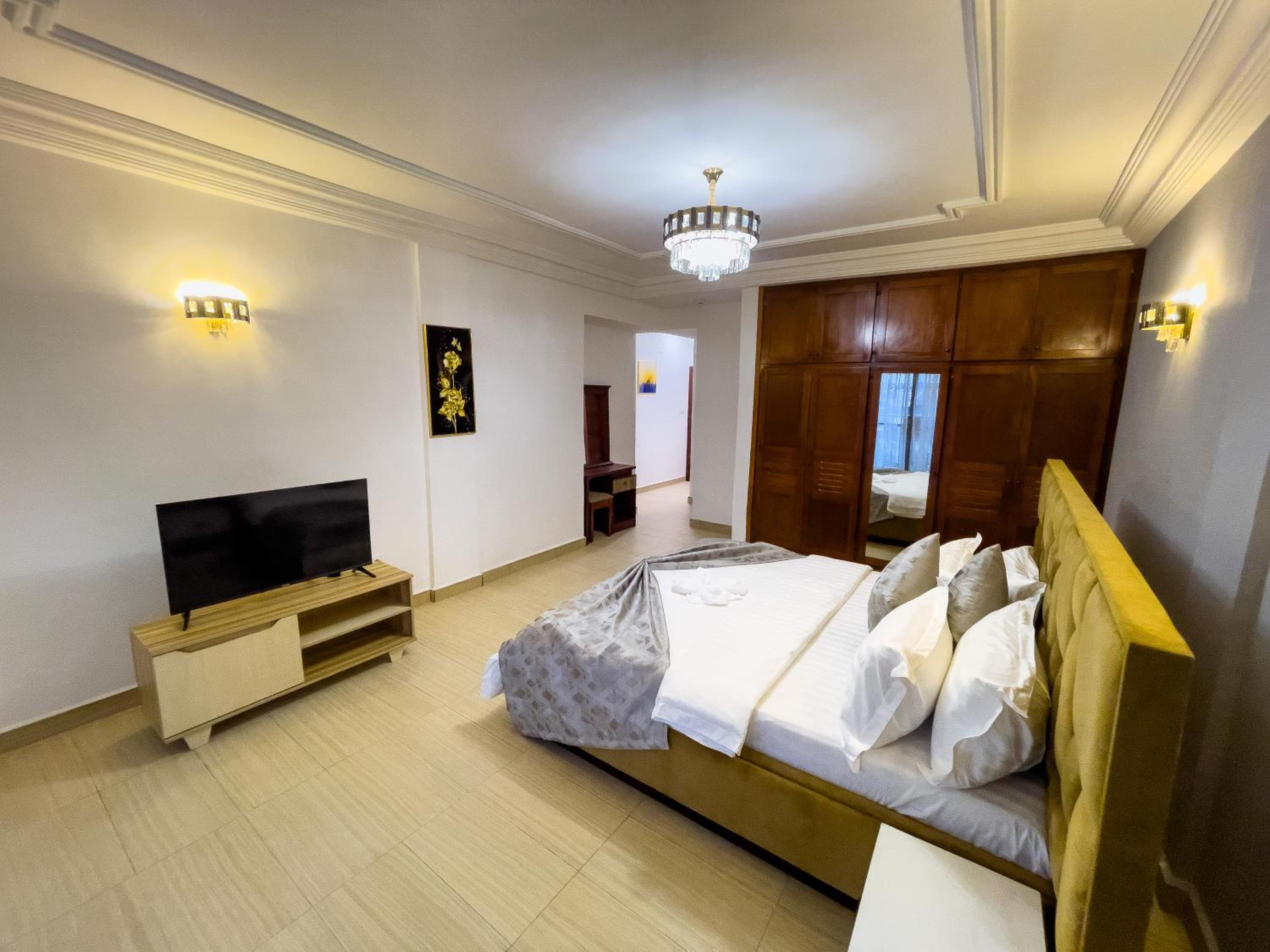 G&G Residency