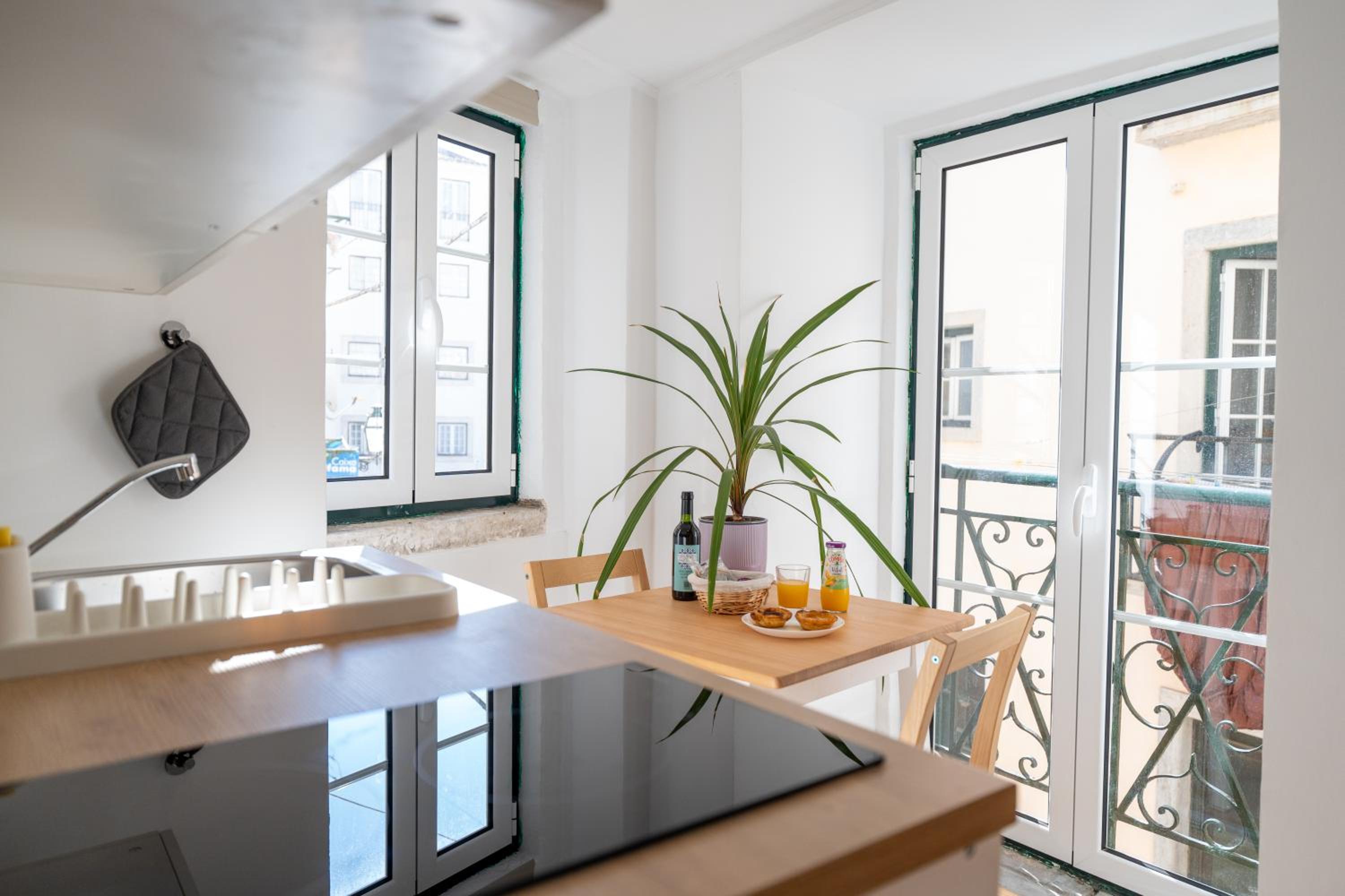 Alfama Apartments