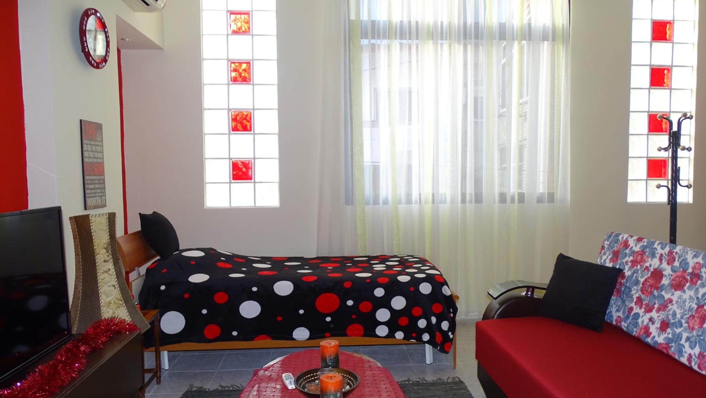 Central Apartments Shoshi