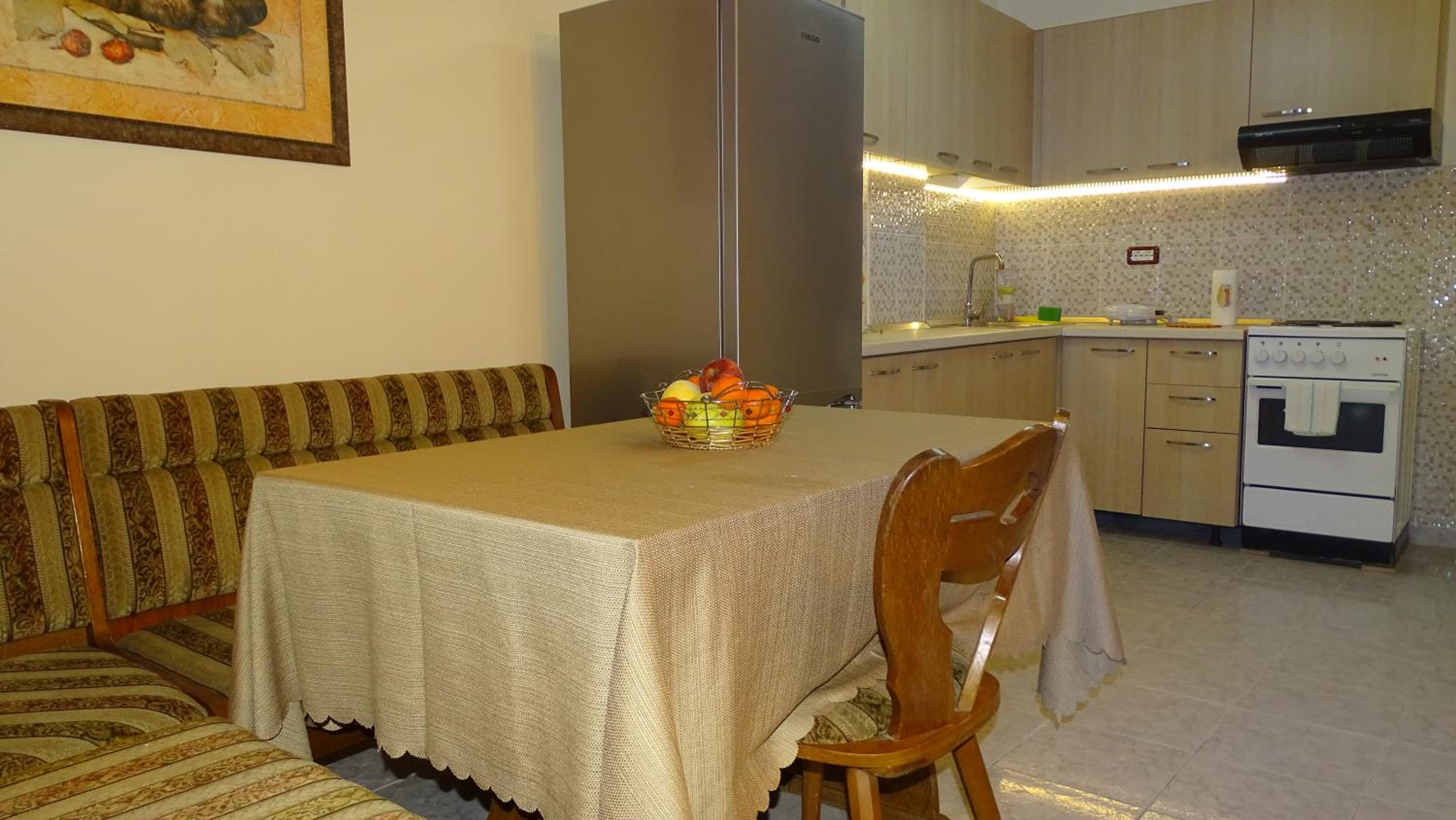 Central Apartments Shoshi