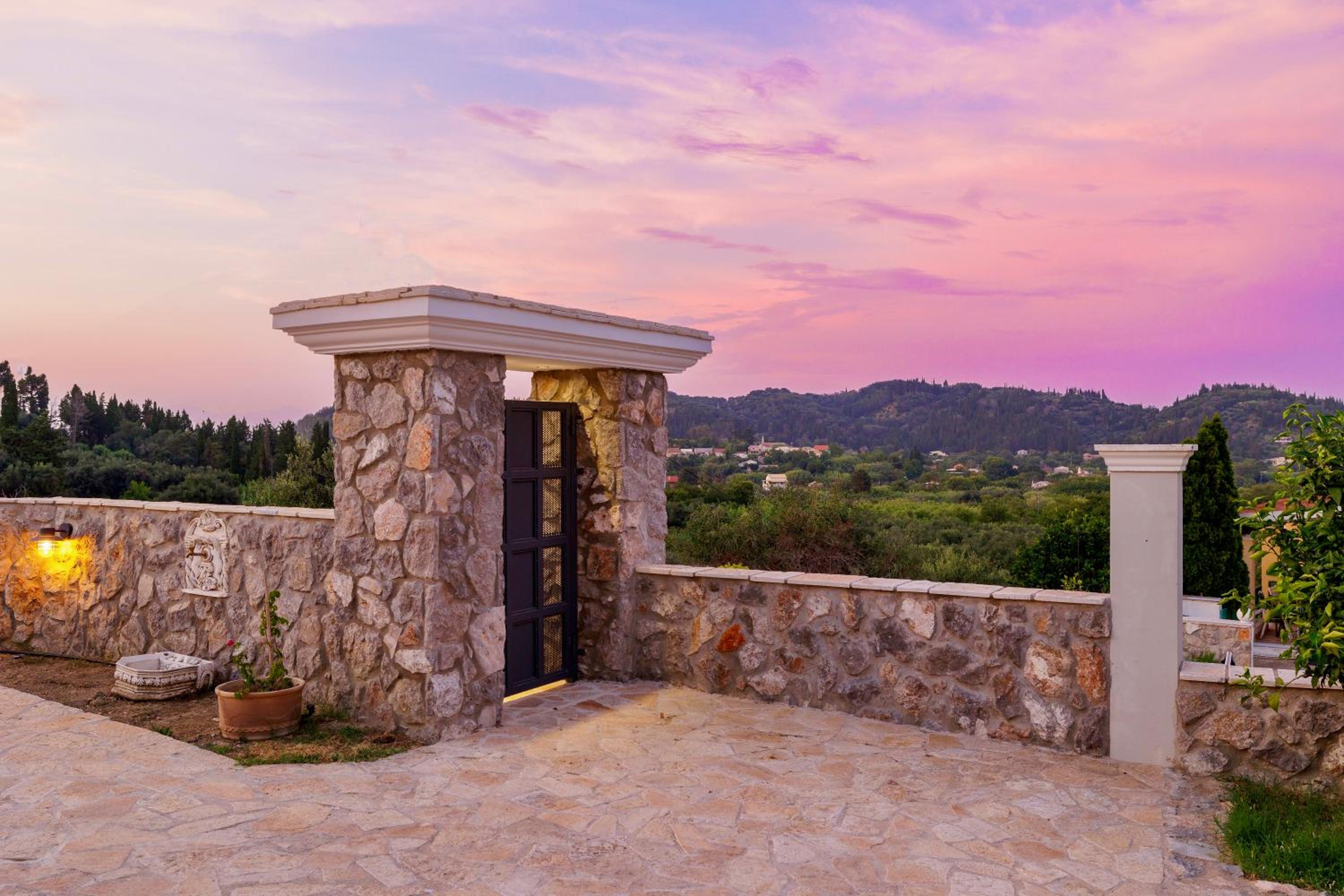 Villa Logas Hill view 3