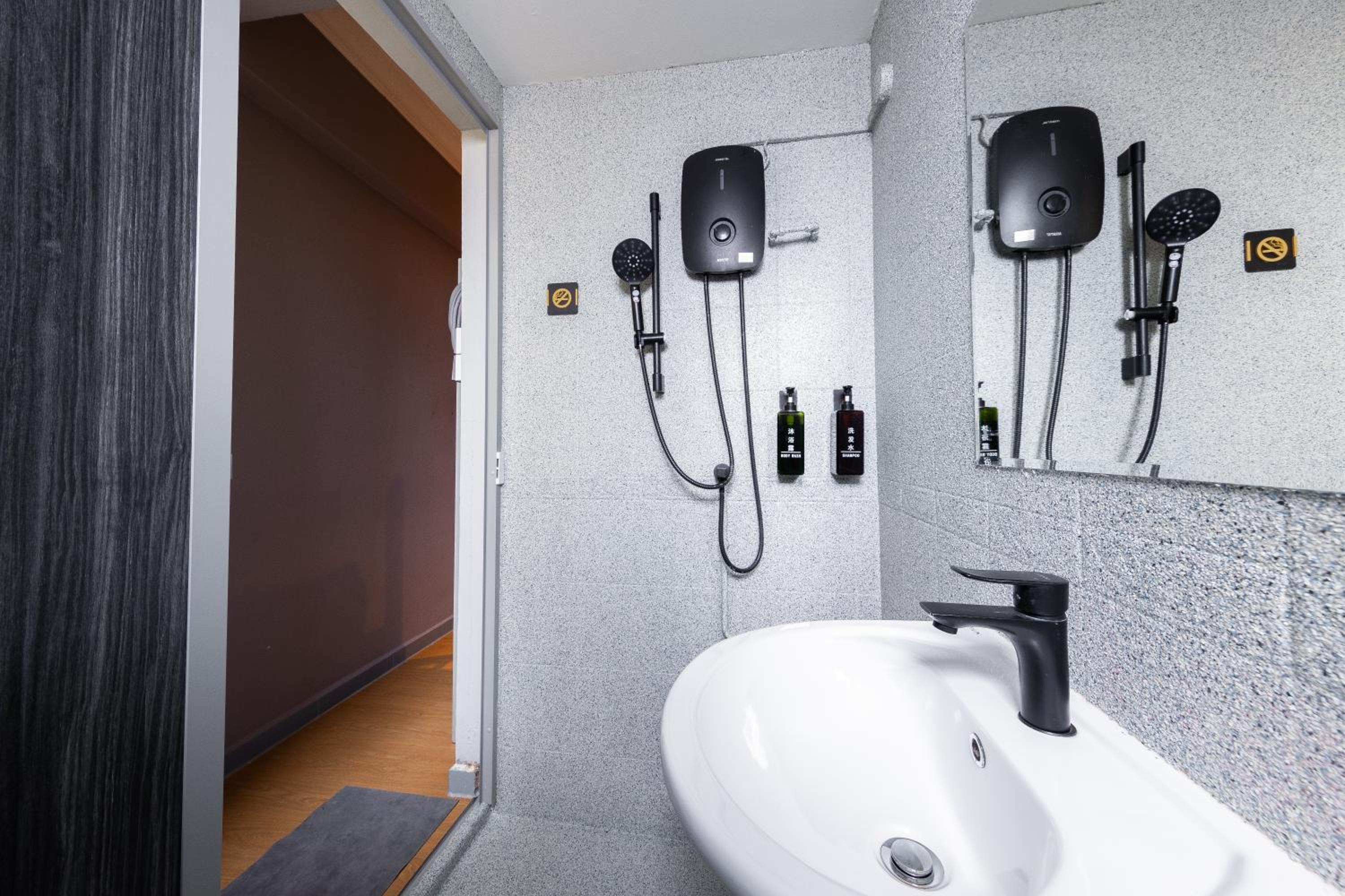 D'Nova Hotel Kallang