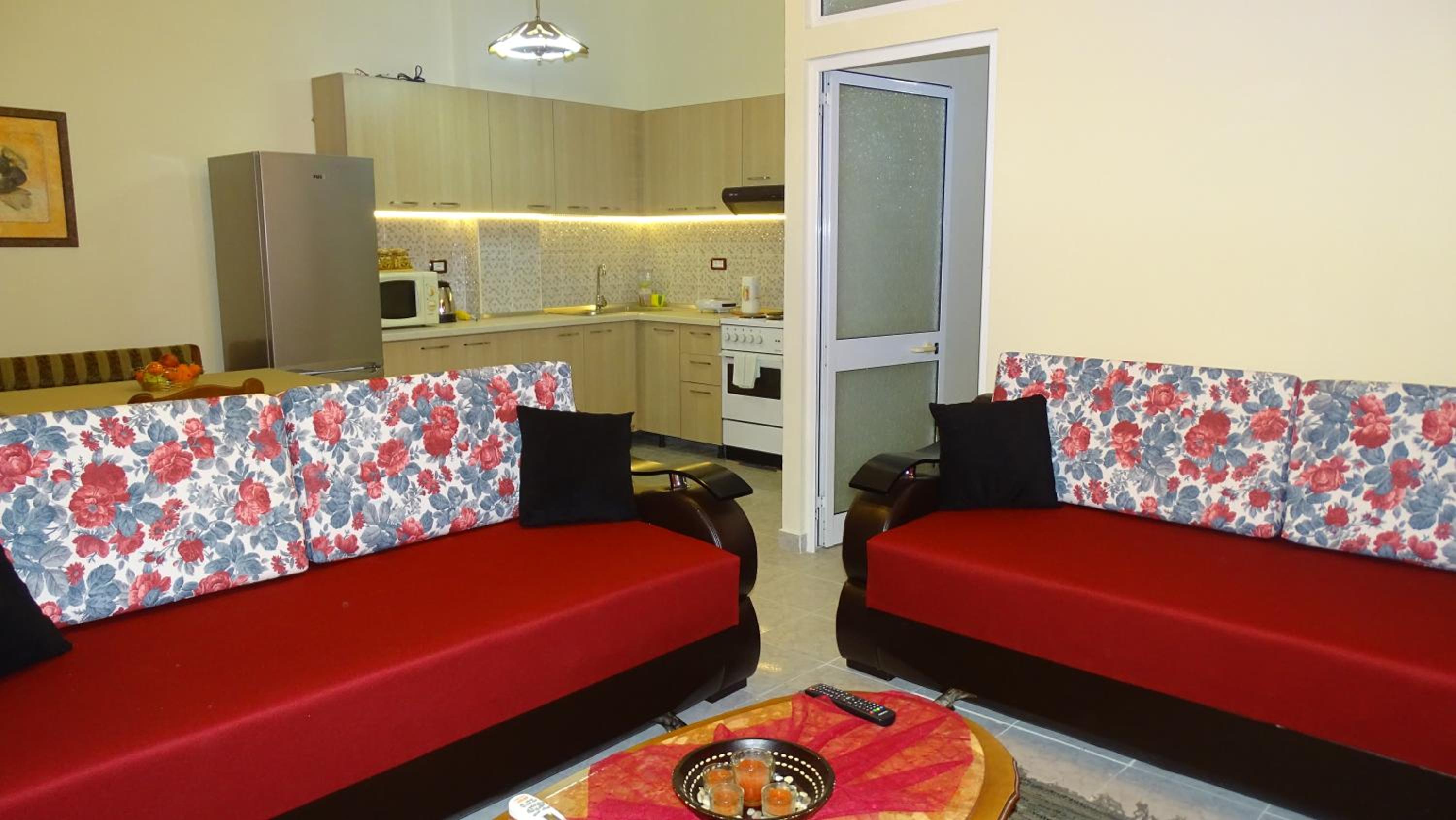 Central Apartments Shoshi