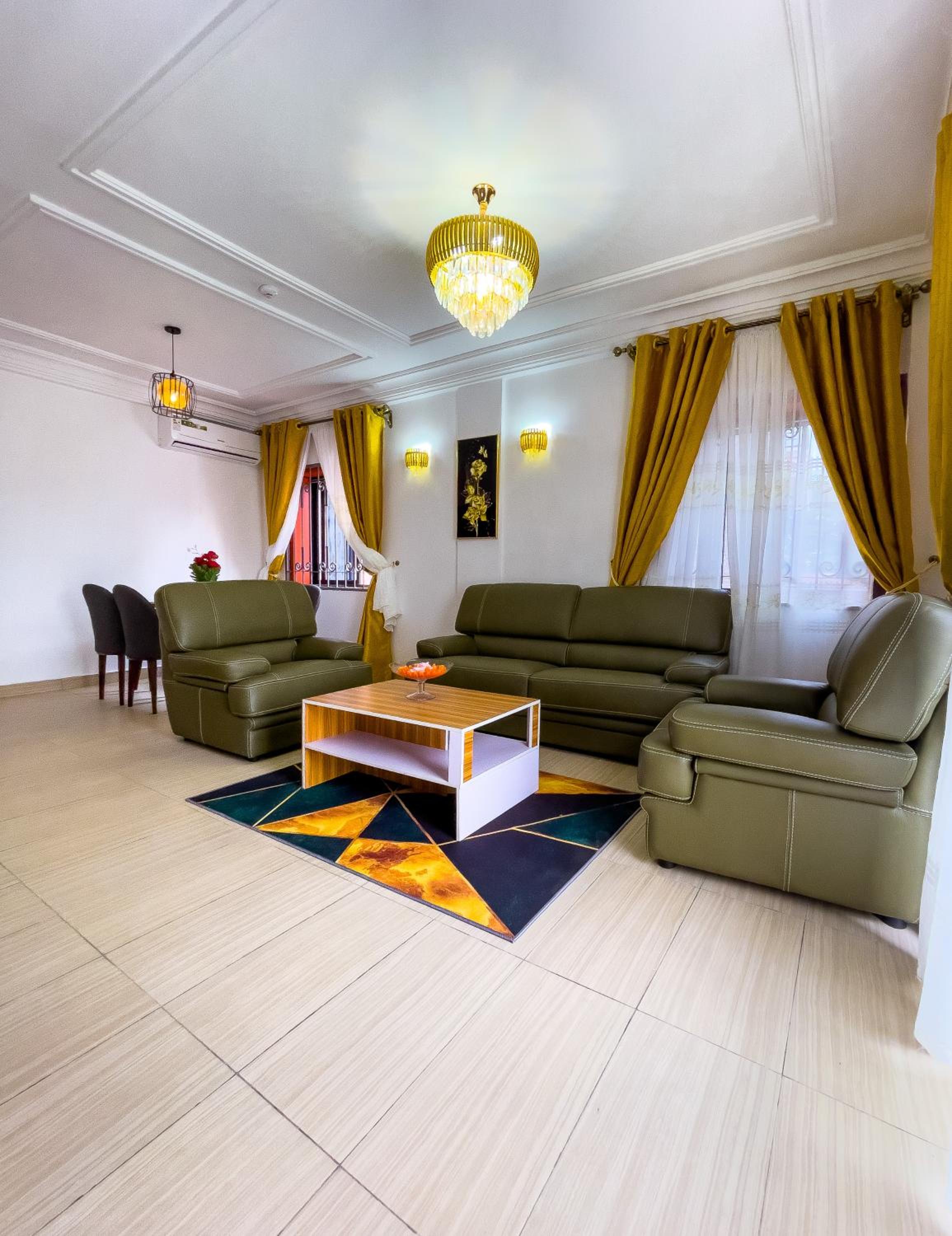 G&G Residency