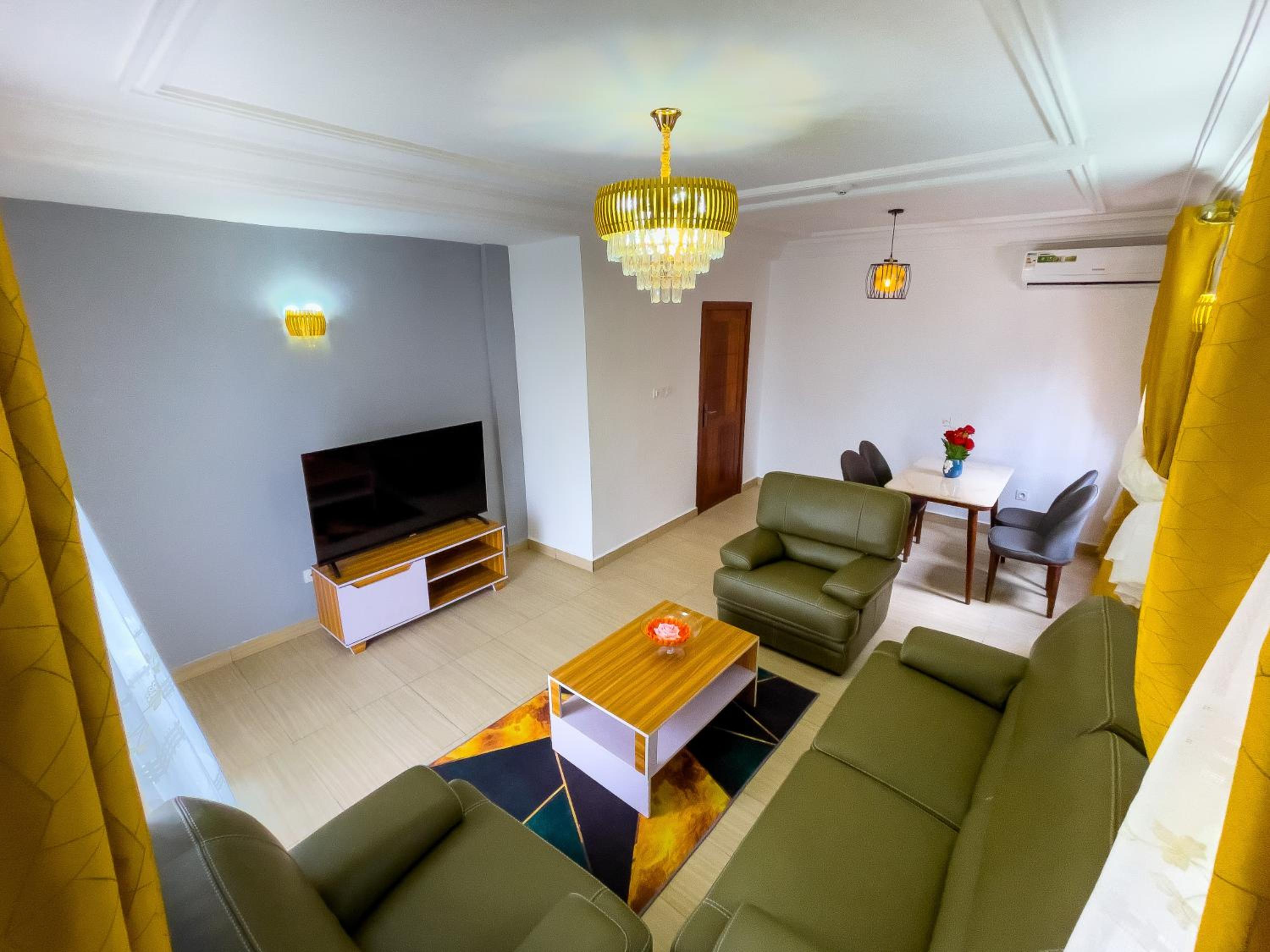 G&G Residency