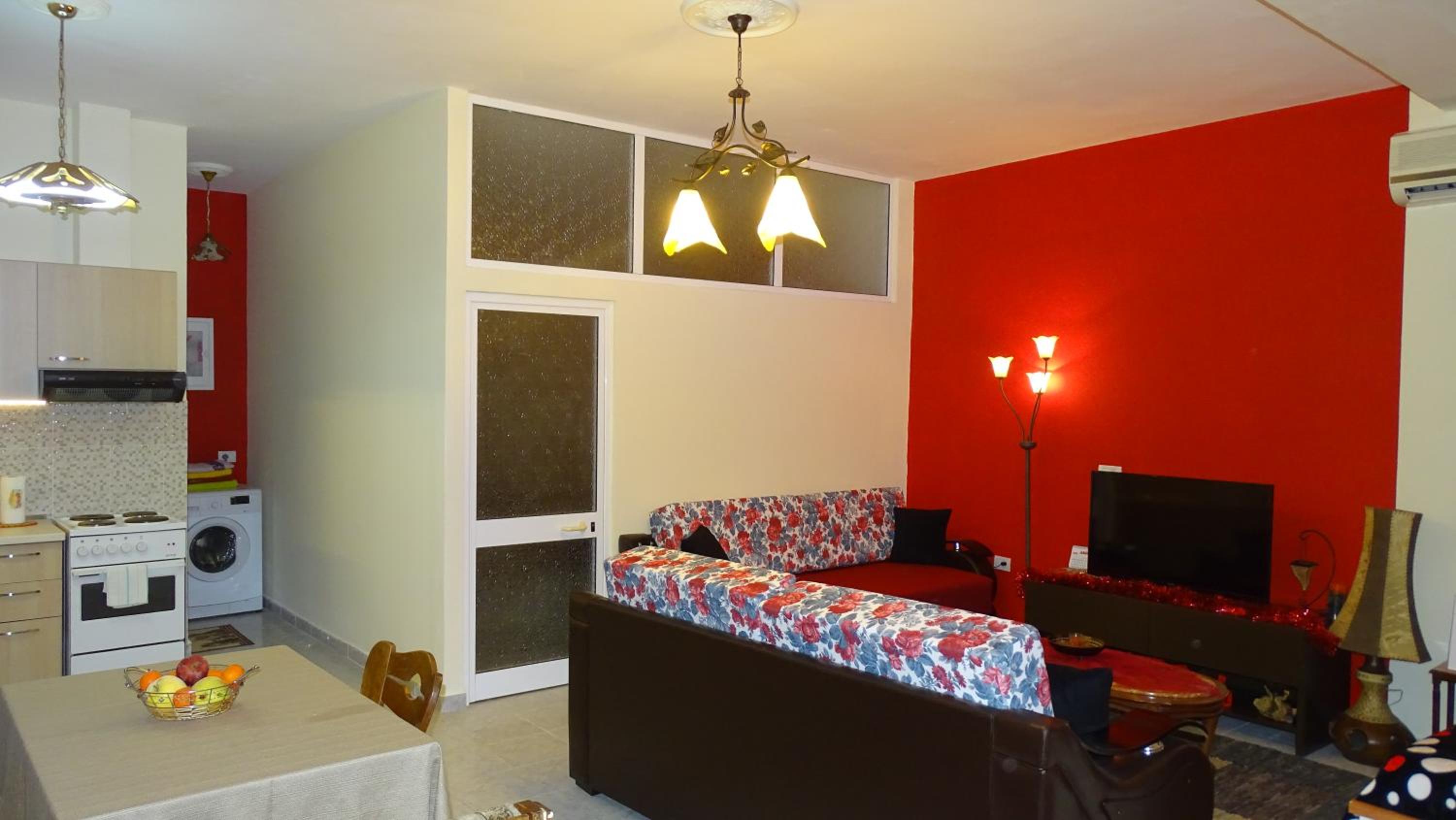 Central Apartments Shoshi