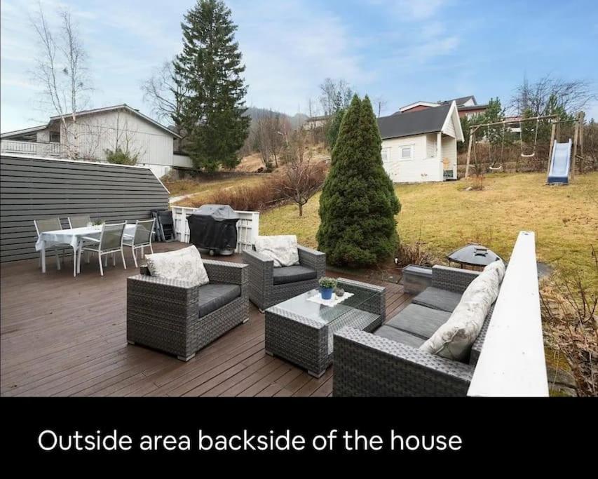 Hyggelig rom med kjøleskap og mikro samt eget bad og toalett, Nydelig utsikt over sjøen og kun 15 minutter fra Trondheim view 5