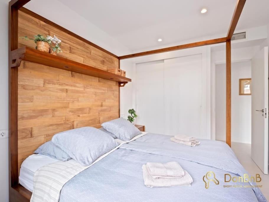 Apartamento con jardín y piscina privada en Higuerón West