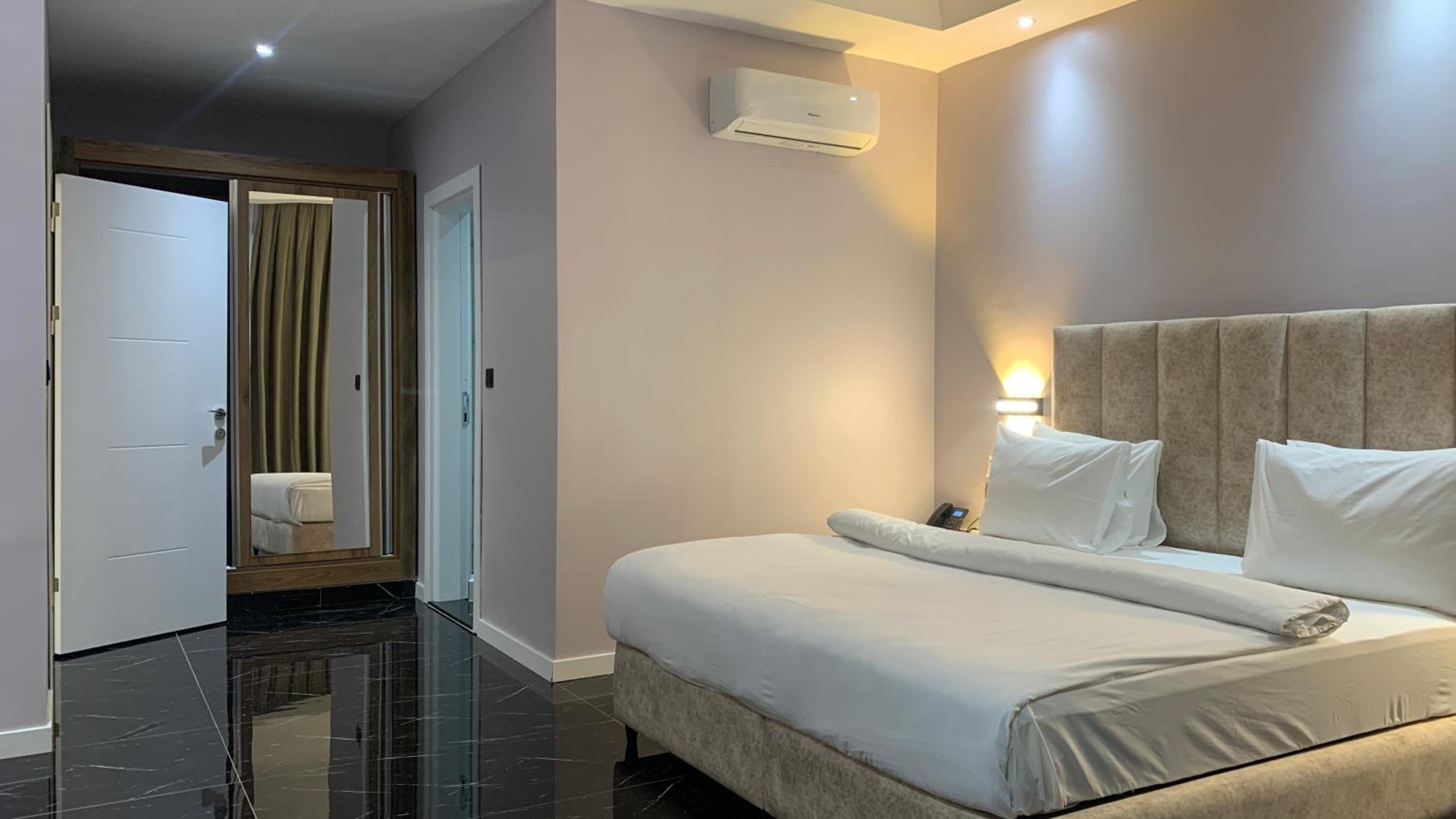 Premium appart avec salle de sport et Parking