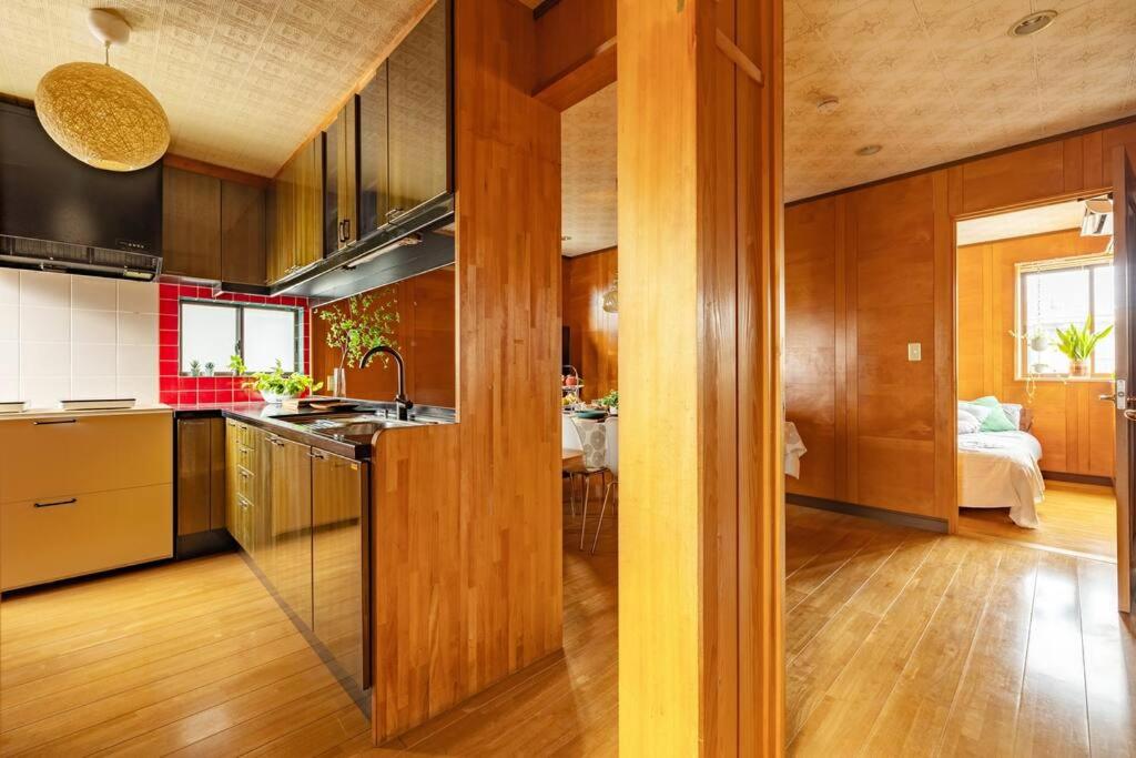 2 min walk from station - 180 sqm - 4 bedrooms - full kitchen - Shibuya Shinjuku - Seijo - Setagaya kids - luxury - traditional