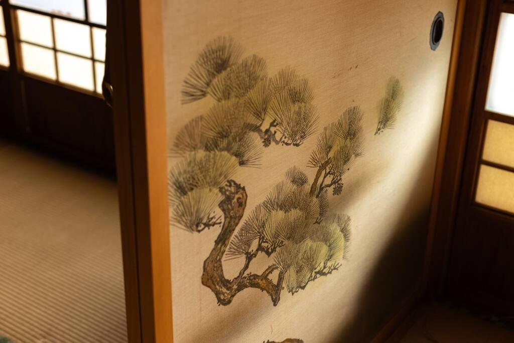 2 min walk from station - 180 sqm - 4 bedrooms - full kitchen - Shibuya Shinjuku - Seijo - Setagaya kids - luxury - traditional