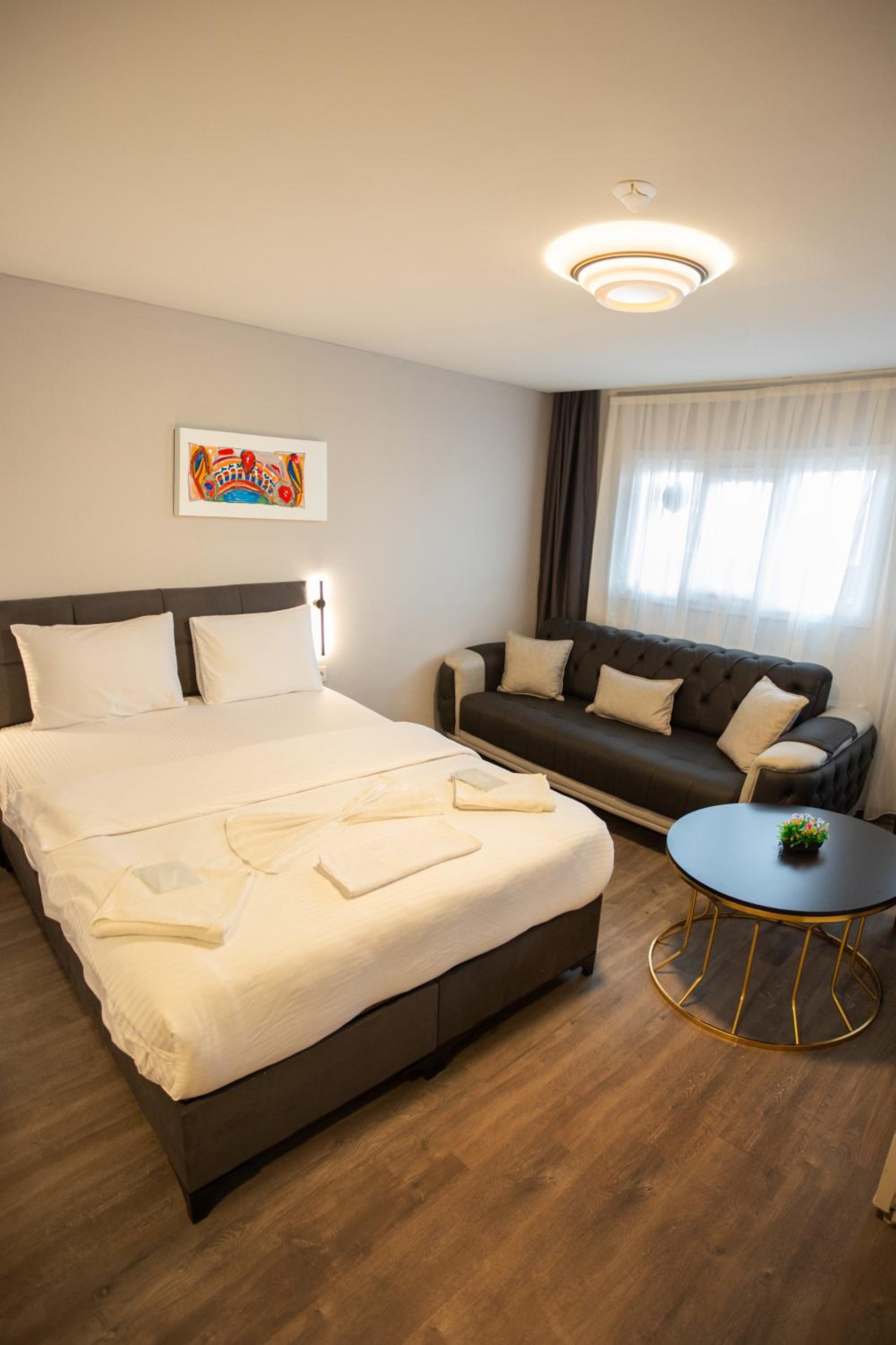 Liza Suit Otel - Image 25