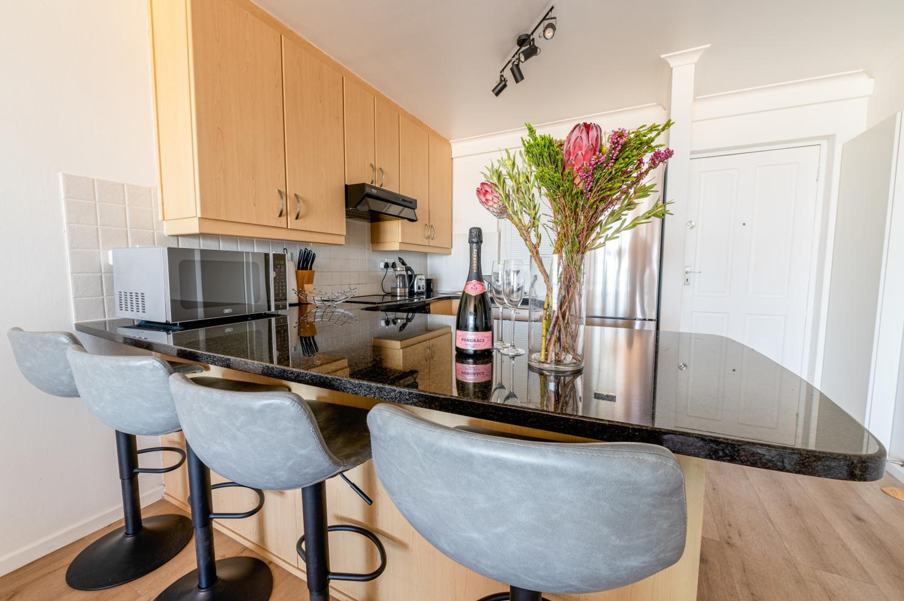 Luxury Beachfront Apartment in Blouberg, 304 The Waves view 5