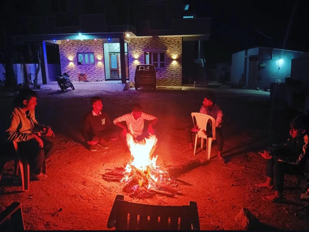 Giridhama homestay