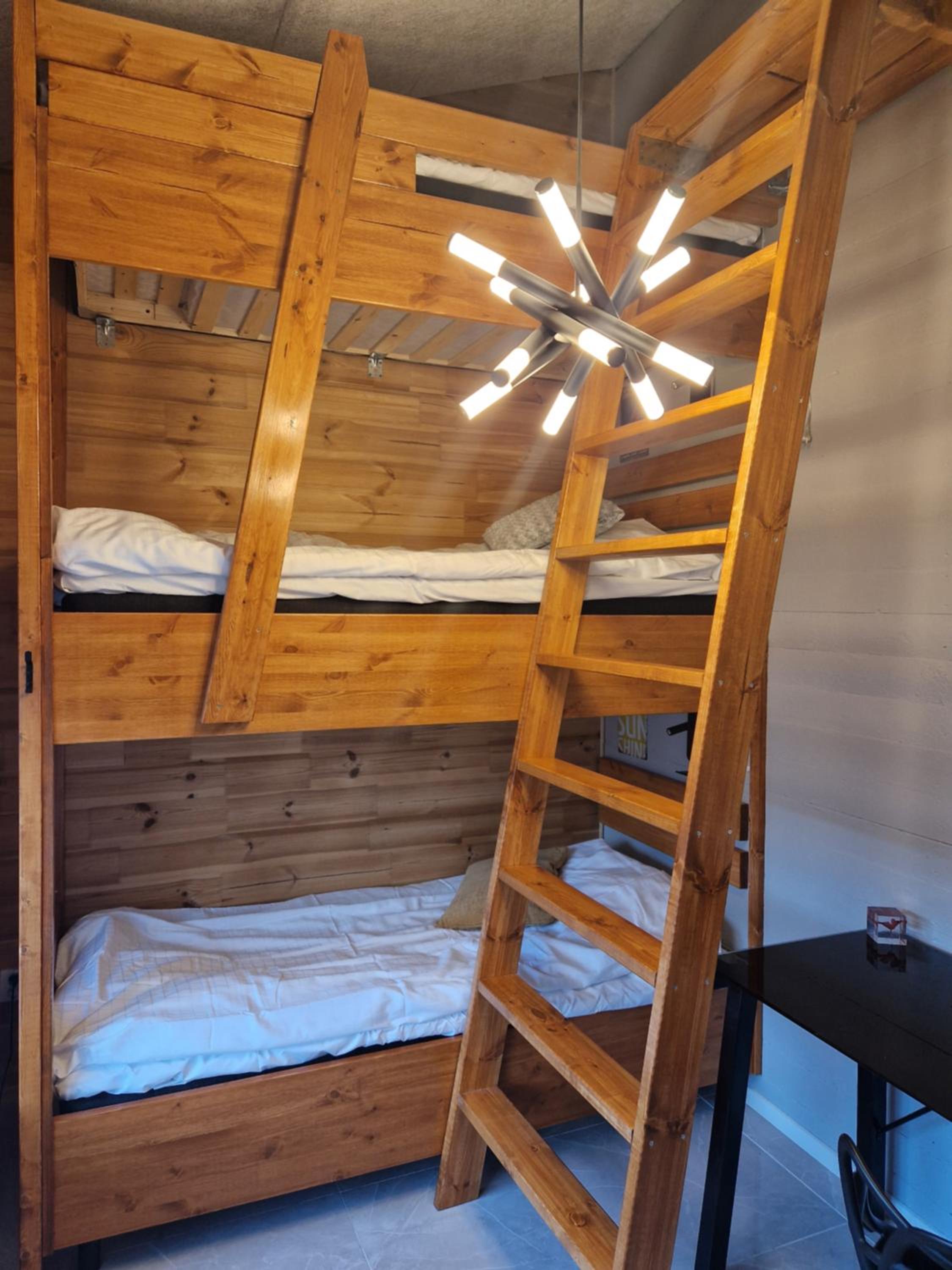 ArcticStay Timmerstugan - Authentic Log Cabin in Gällivare