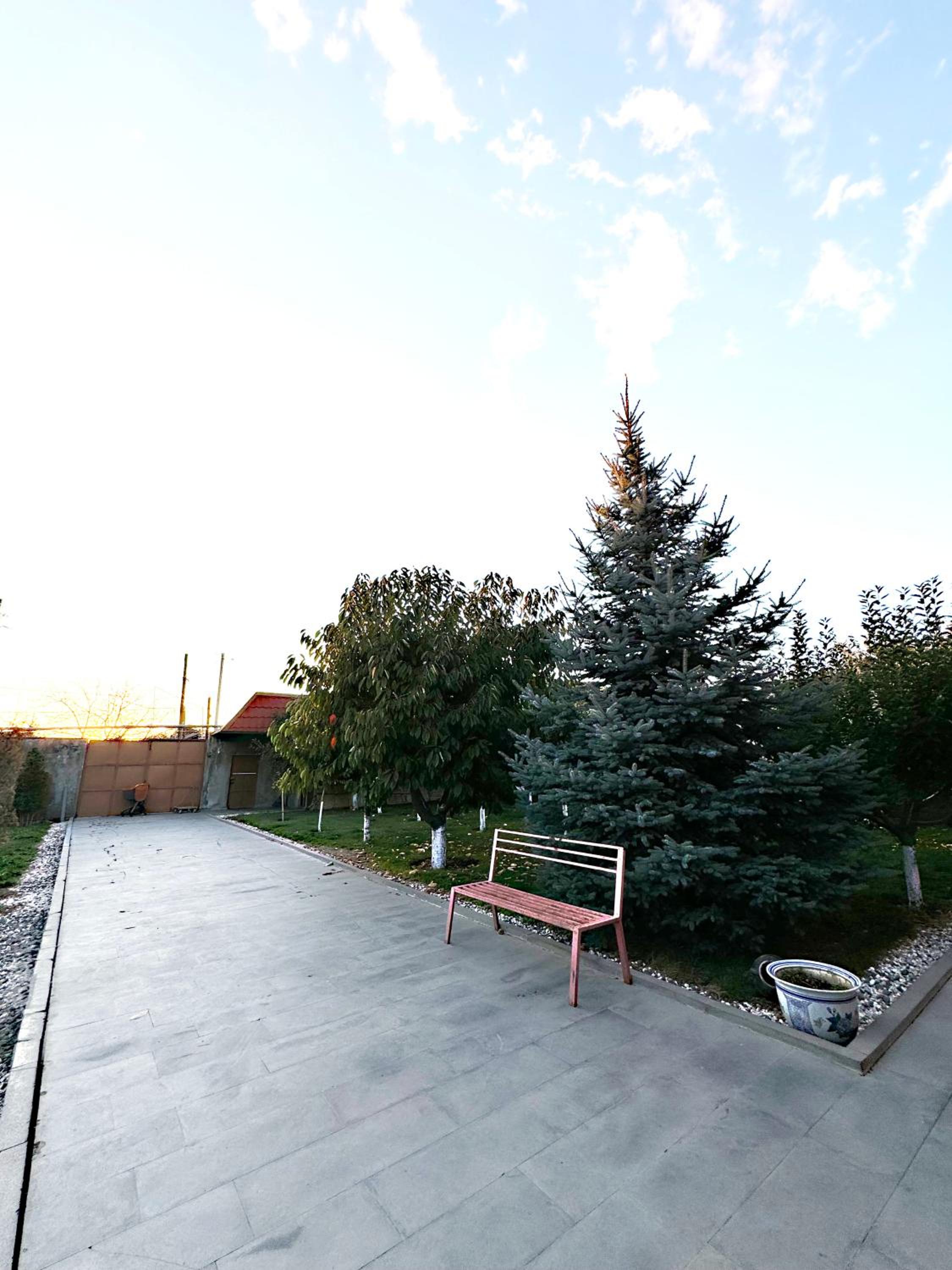 Dzoraghbyur G House