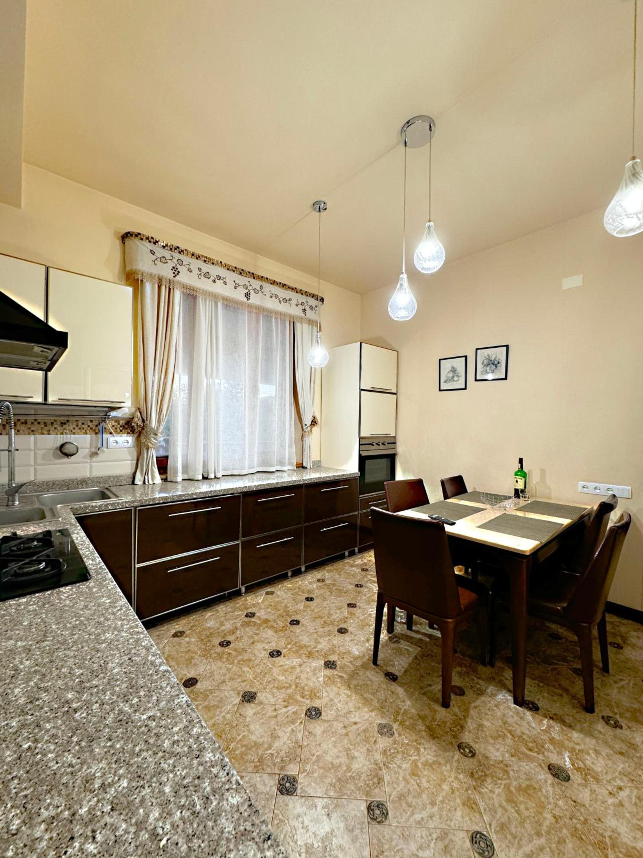 Dzoraghbyur G House