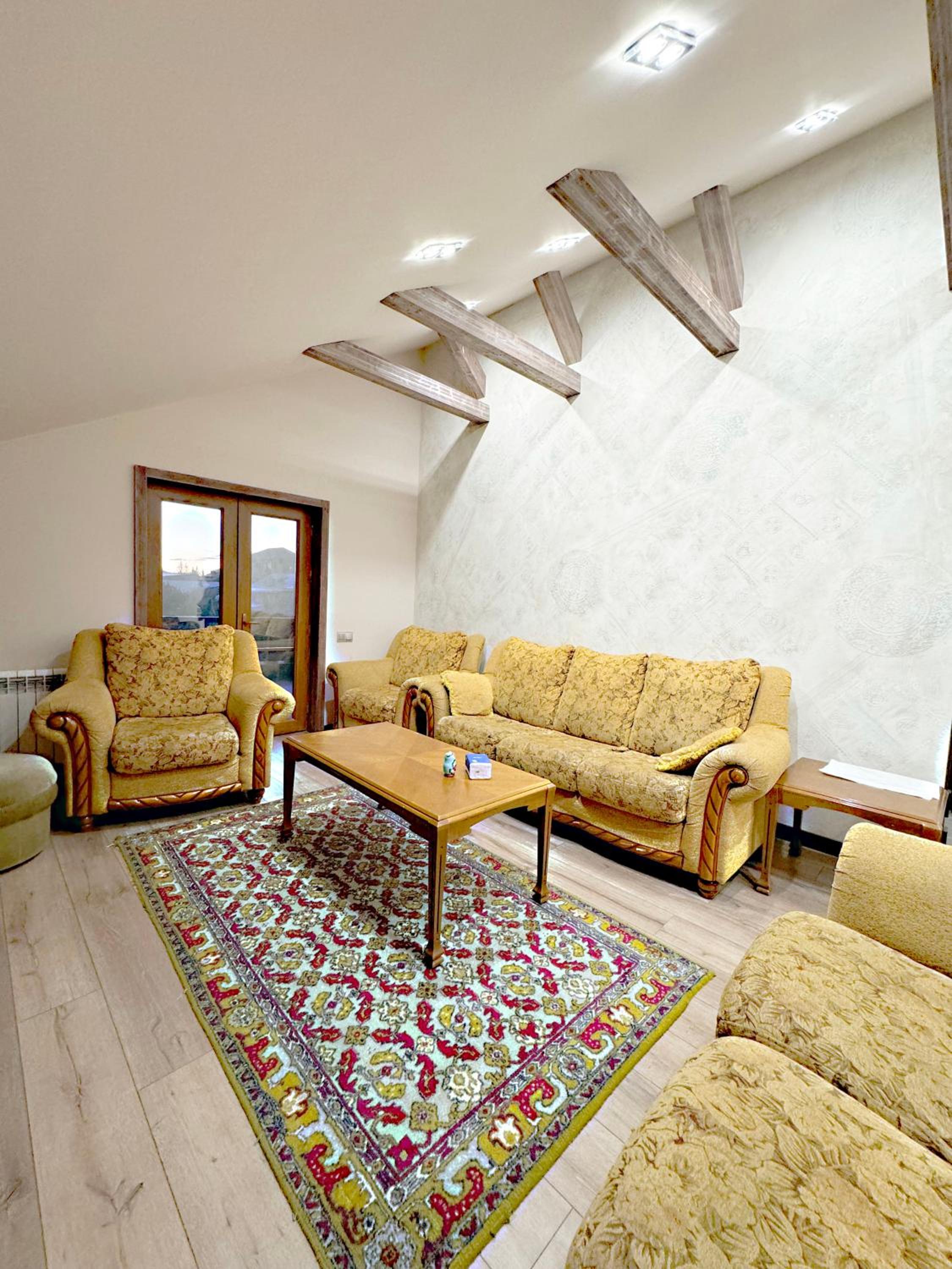 Dzoraghbyur G House