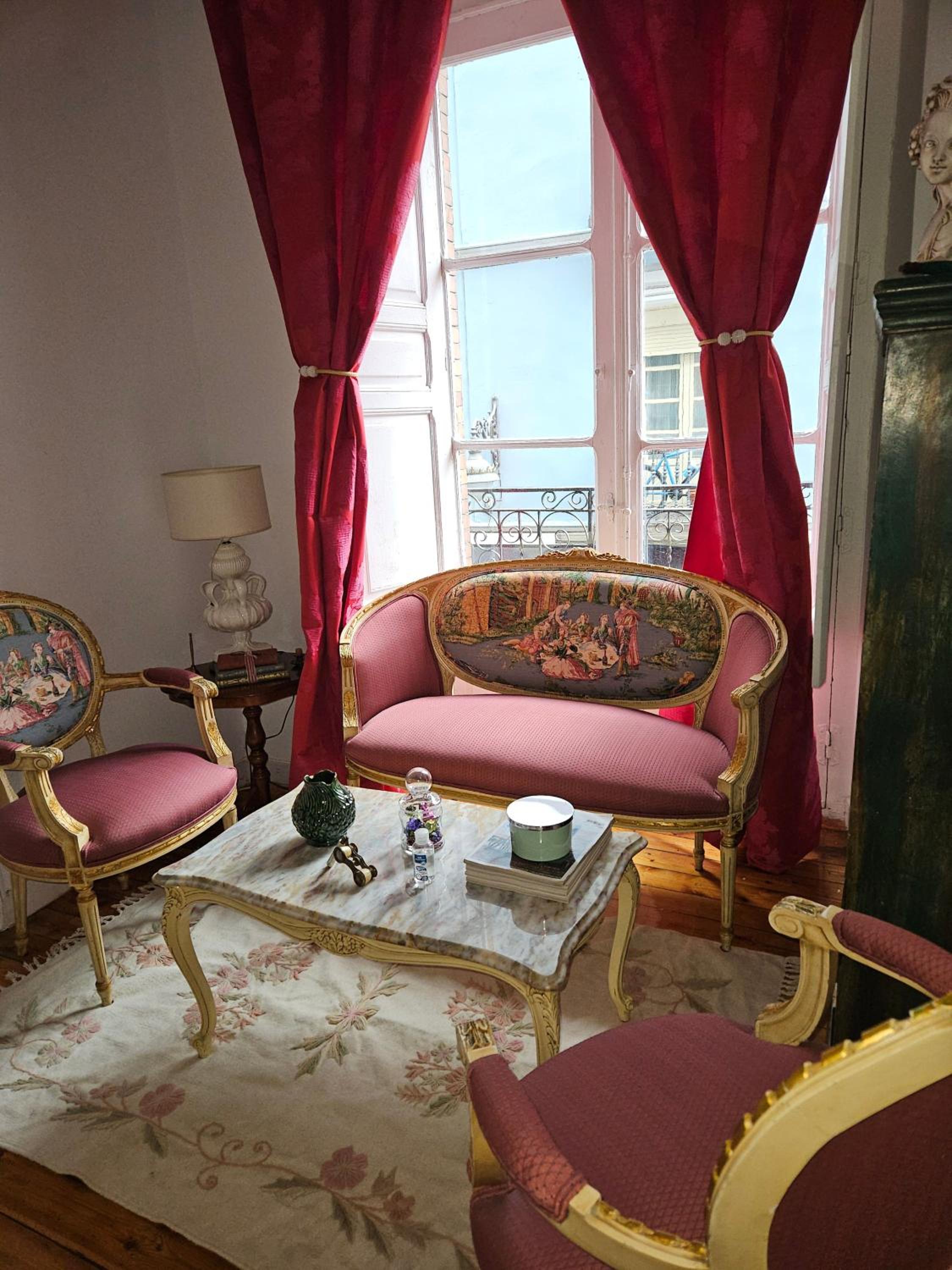 lounge