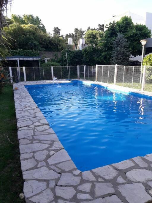 Casa quinta en Ranelagh, cerca de accesos!