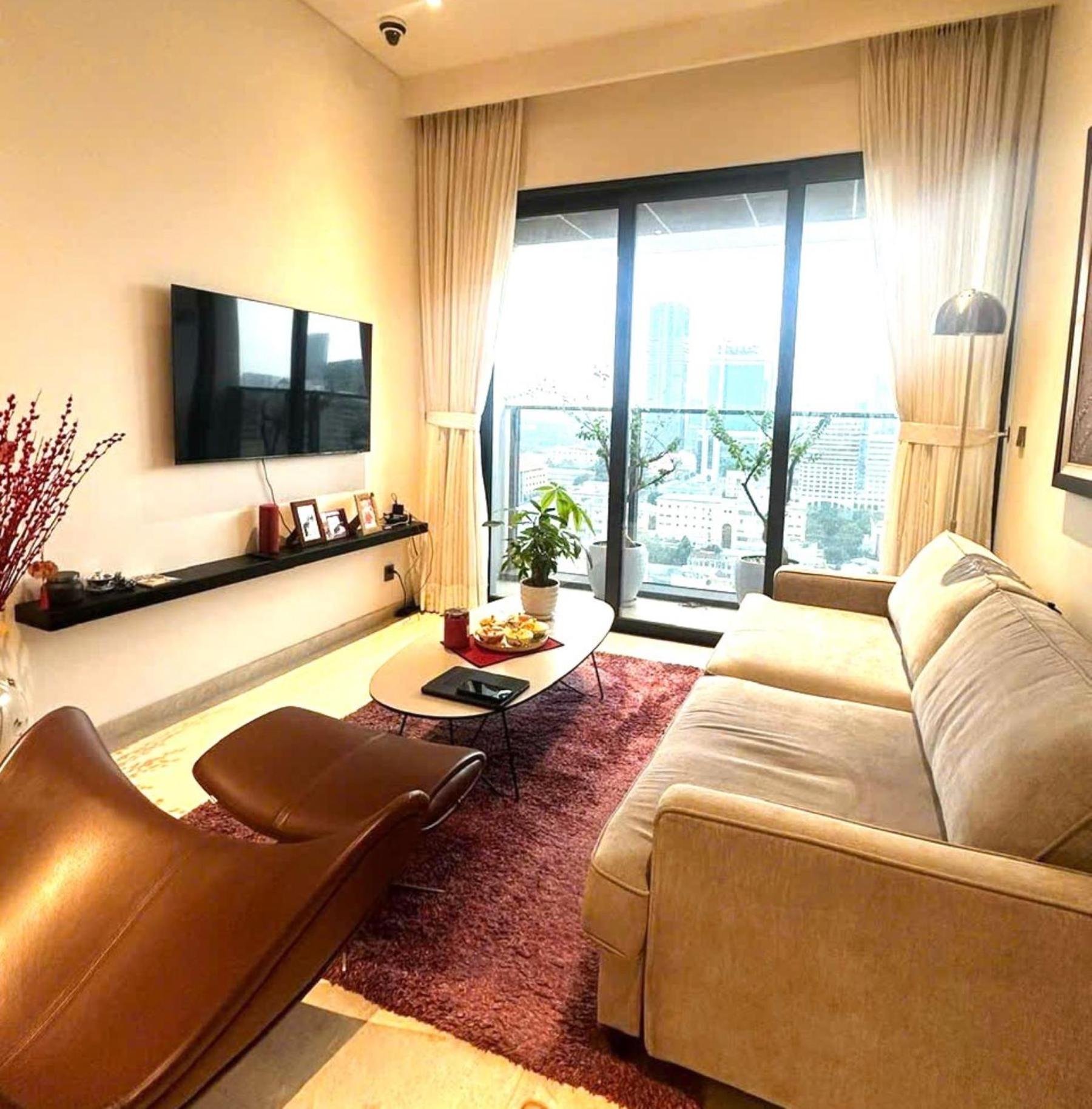 The Marq Three Bedroom- Free City Tour Package 29B Nguyen Dinh Chieu st