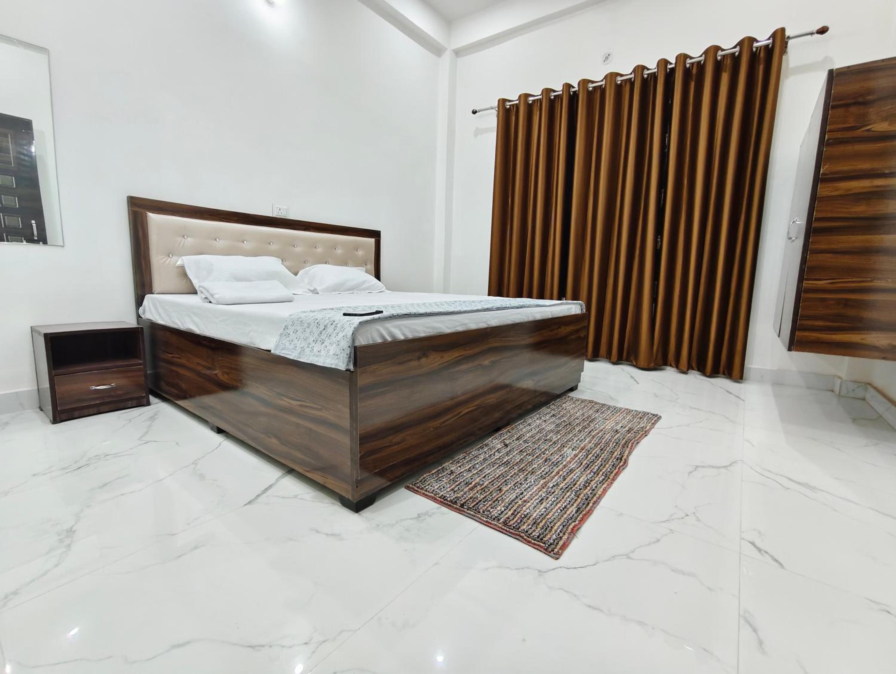 Bharat Raj Homestay By GRB