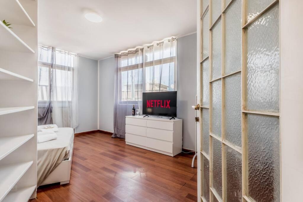 Domus Pamphili Free Netflix & AC
