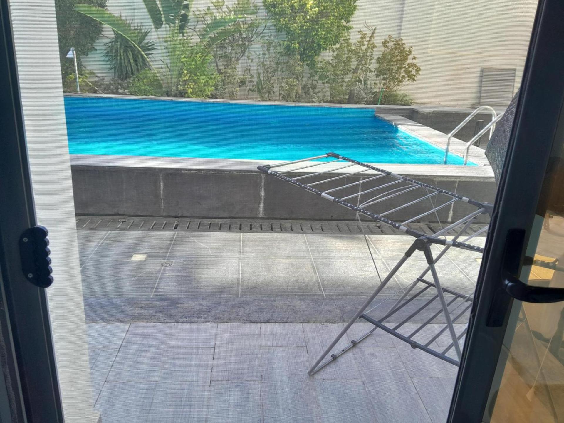 Spacious and modern one bed in hurhgarda