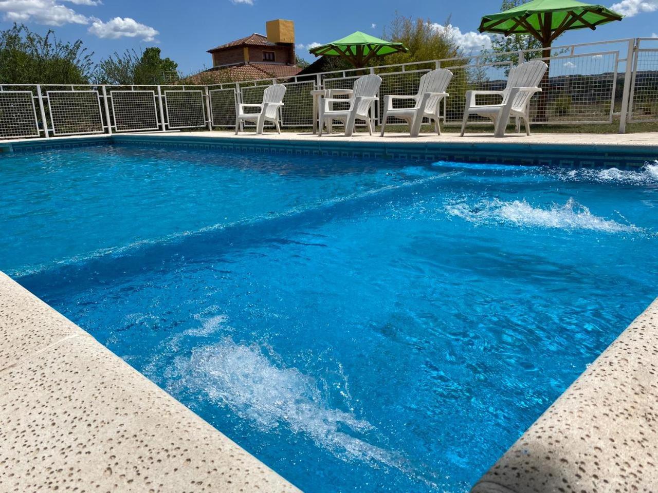 Eluney con piscina Duplexs