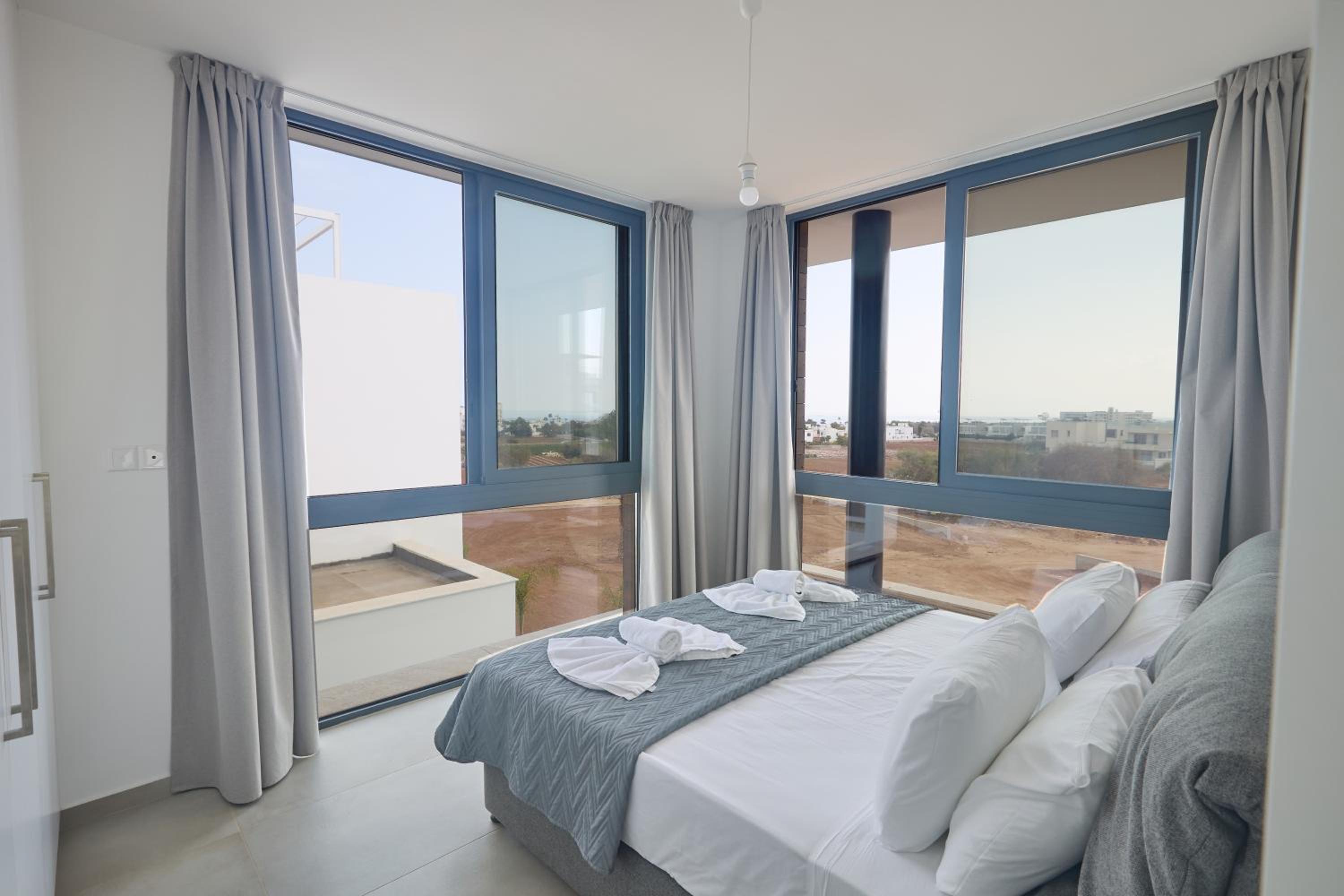 Aqua Pearl Villas