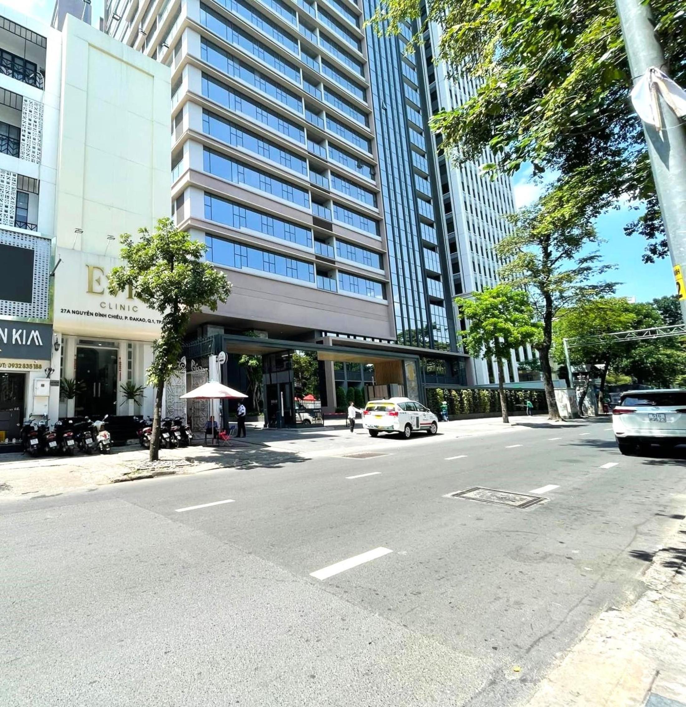 The Marq Three Bedroom- Free City Tour Package 29B Nguyen Dinh Chieu st
