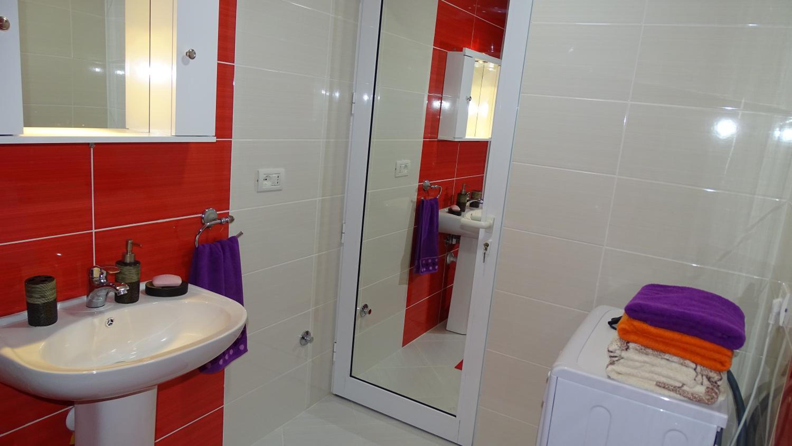 Central Apartments Shoshi
