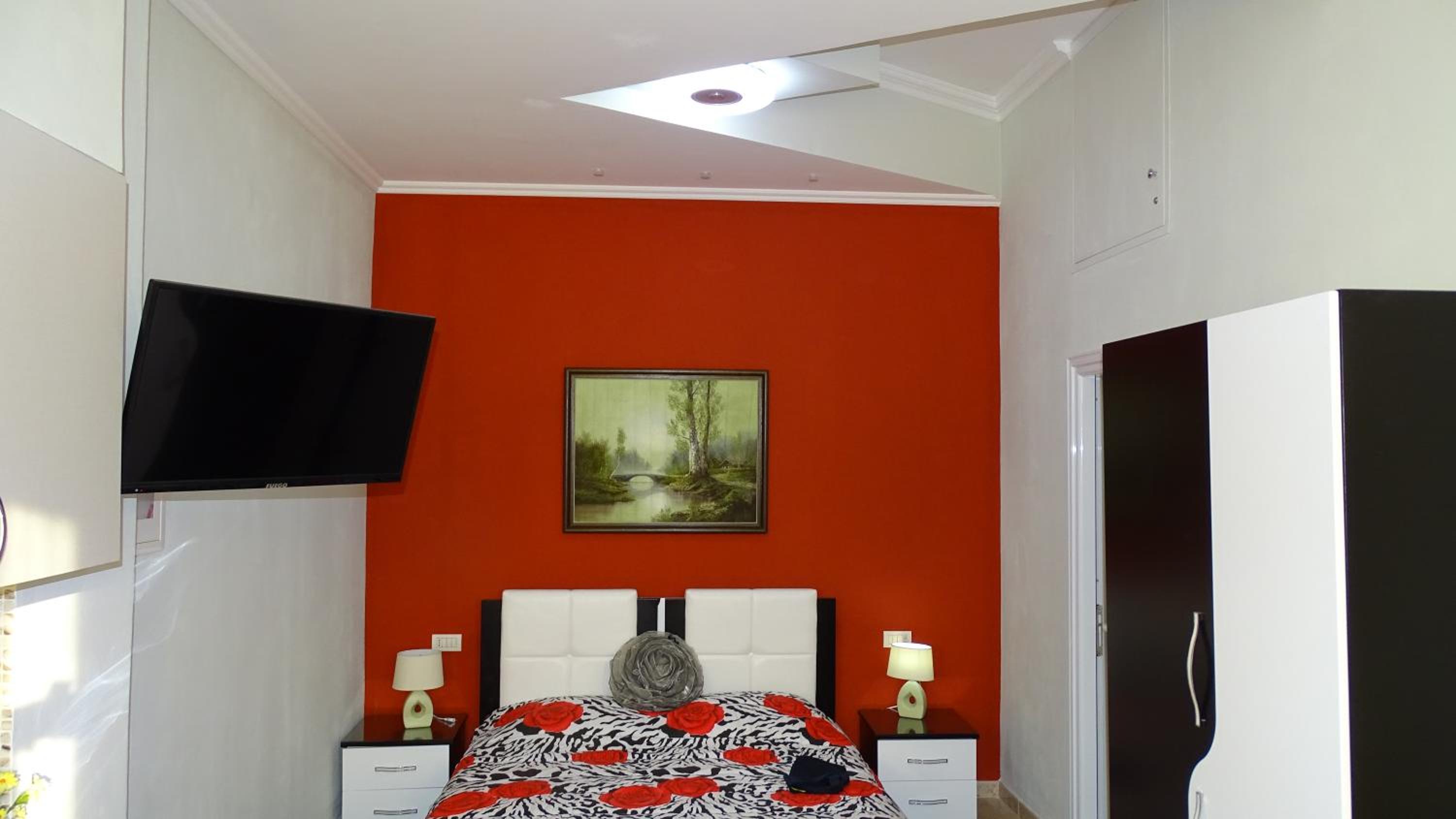 Central Apartments Shoshi