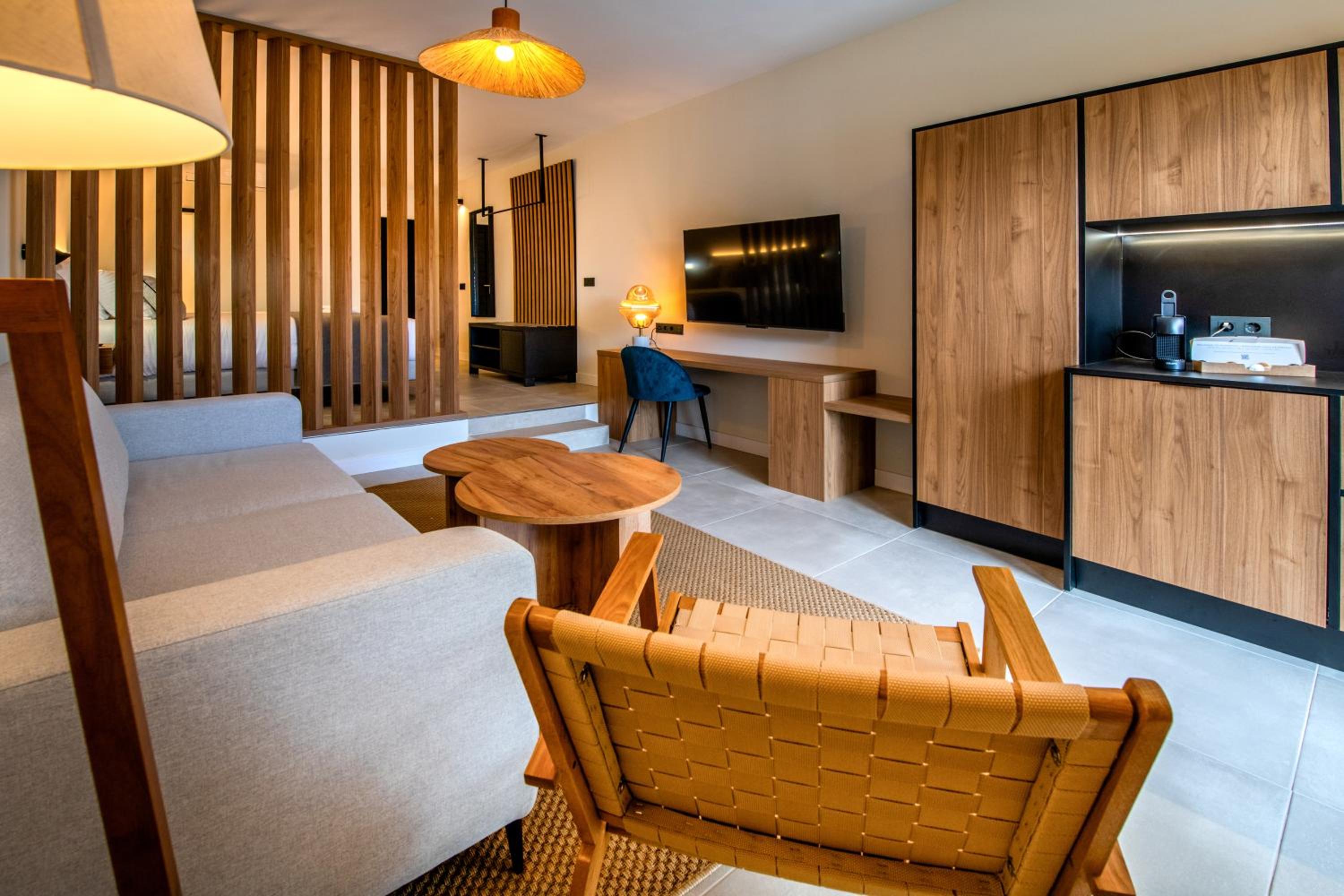 Saladar Suites Boutique