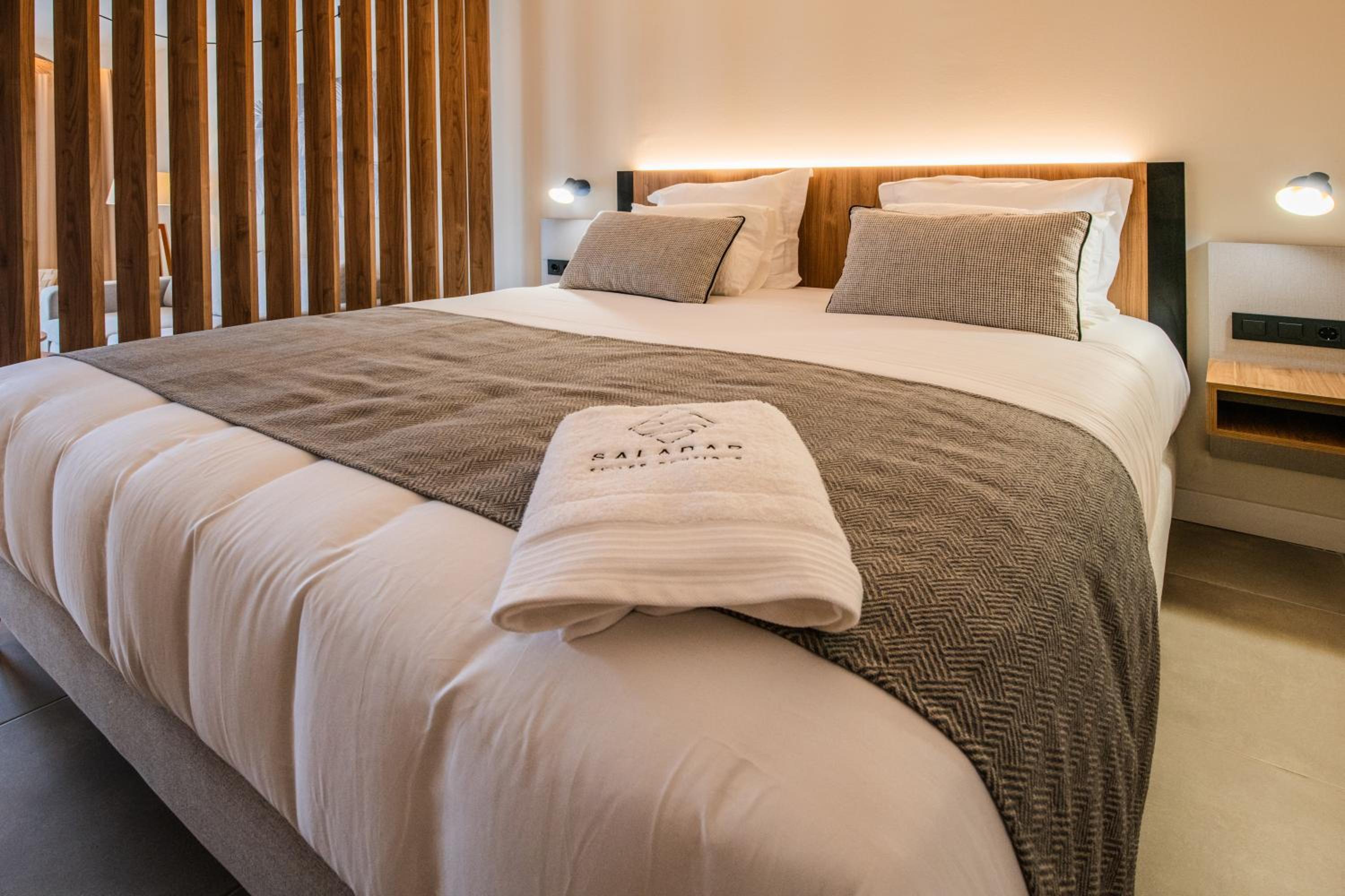 Saladar Suites Boutique
