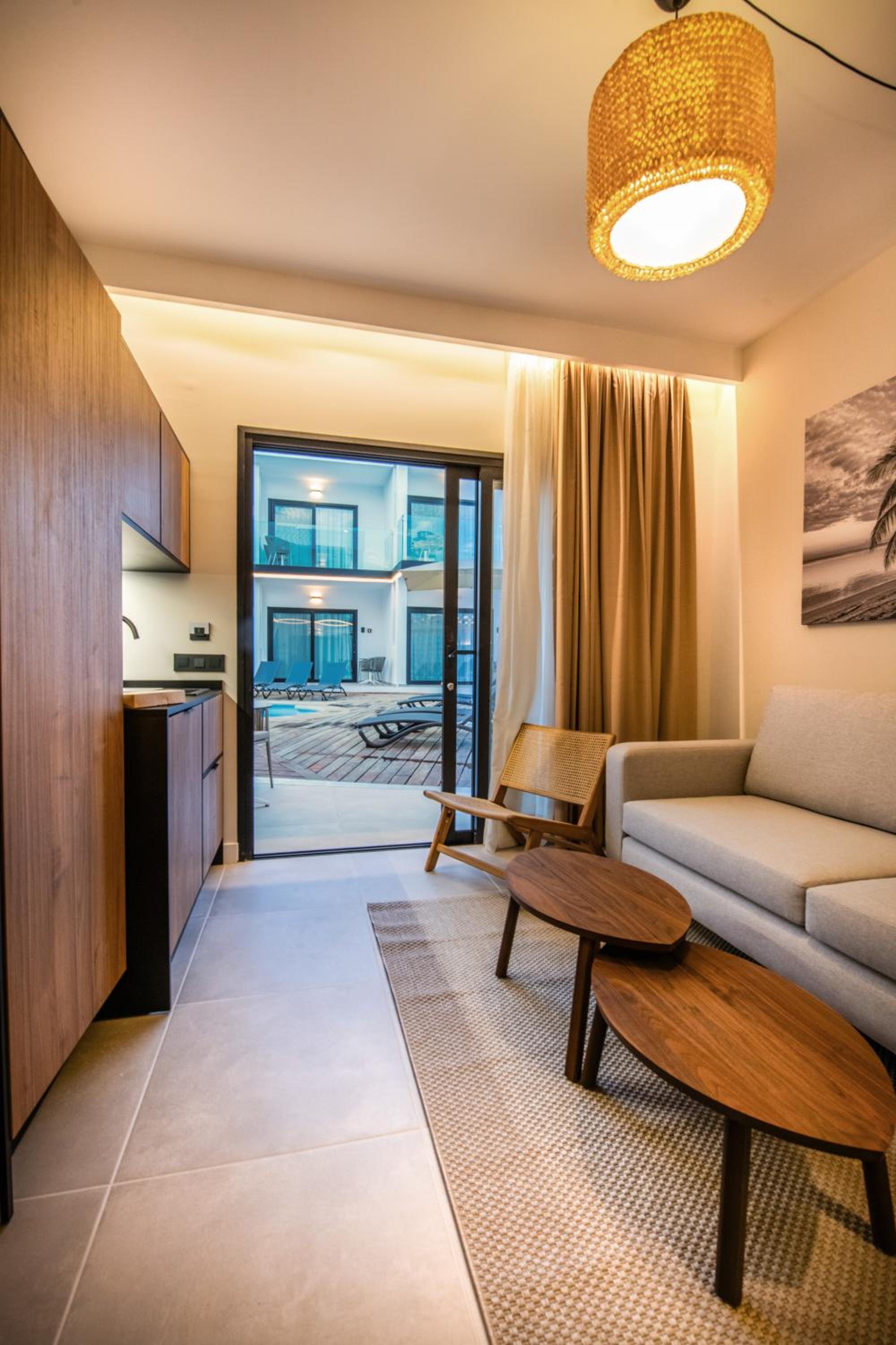 Saladar Suites Boutique