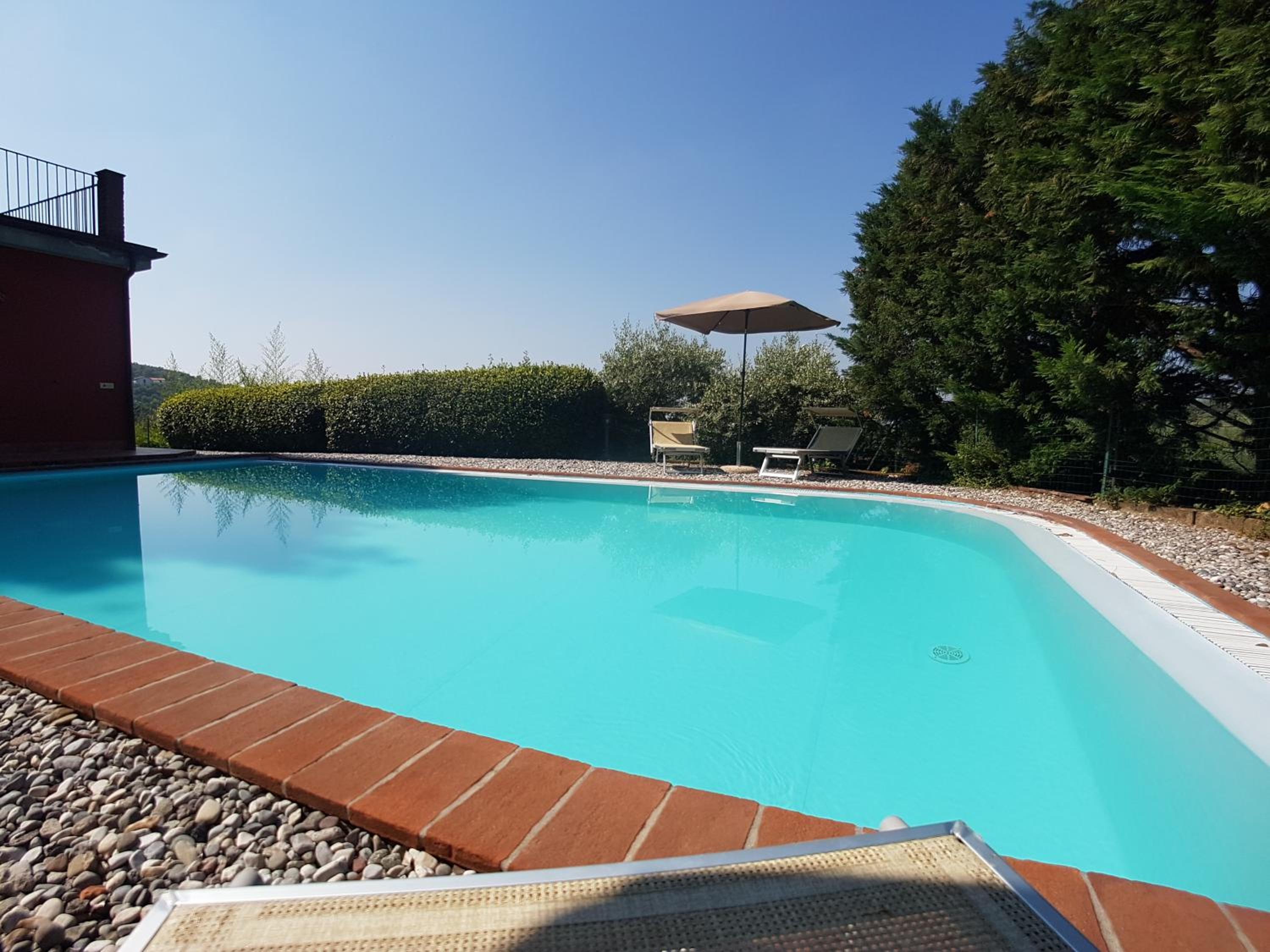 Heated pool - Arte e Terme immerse nella natura view 4