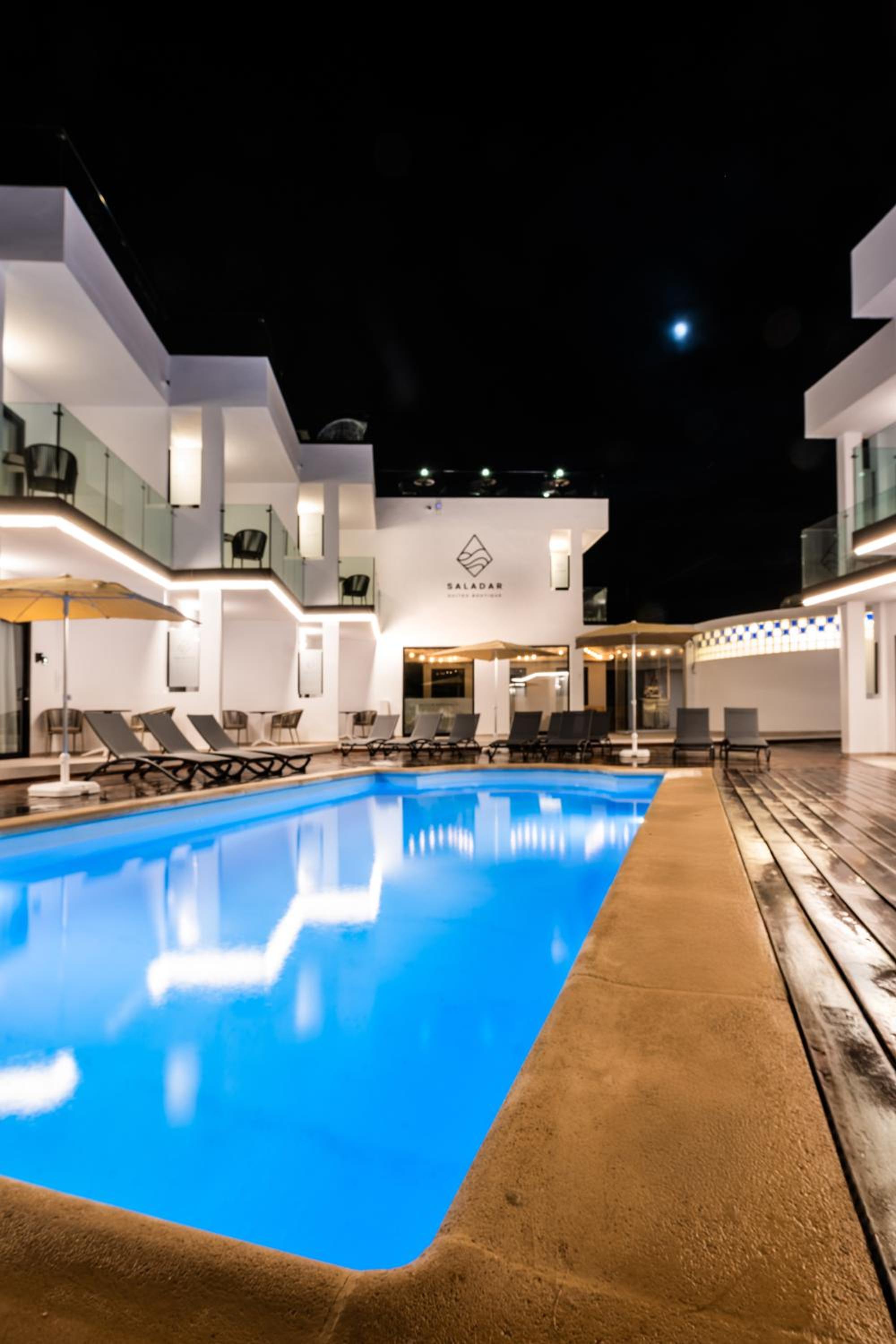 Saladar Suites Boutique