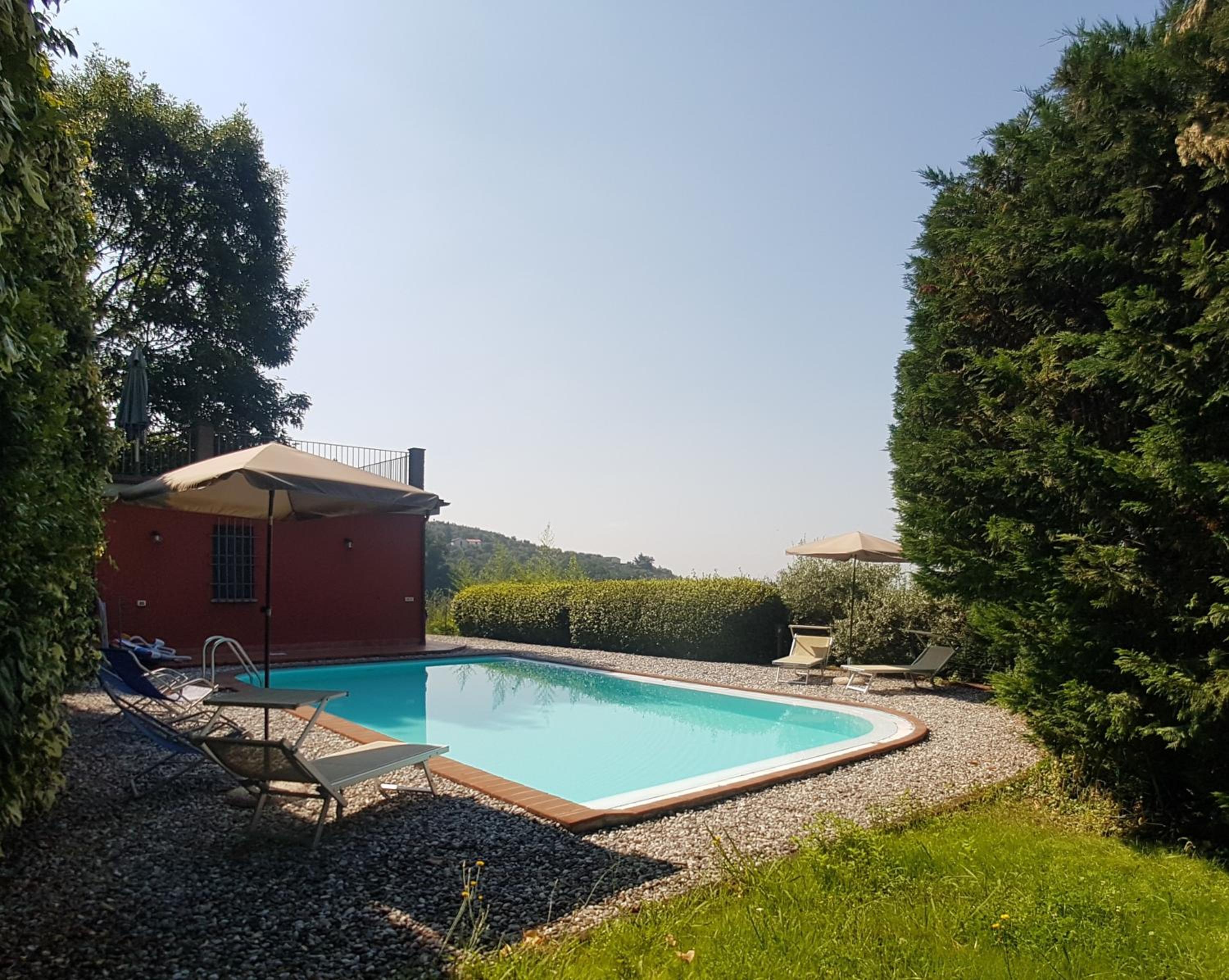 Heated pool - Arte e Terme immerse nella natura view 3