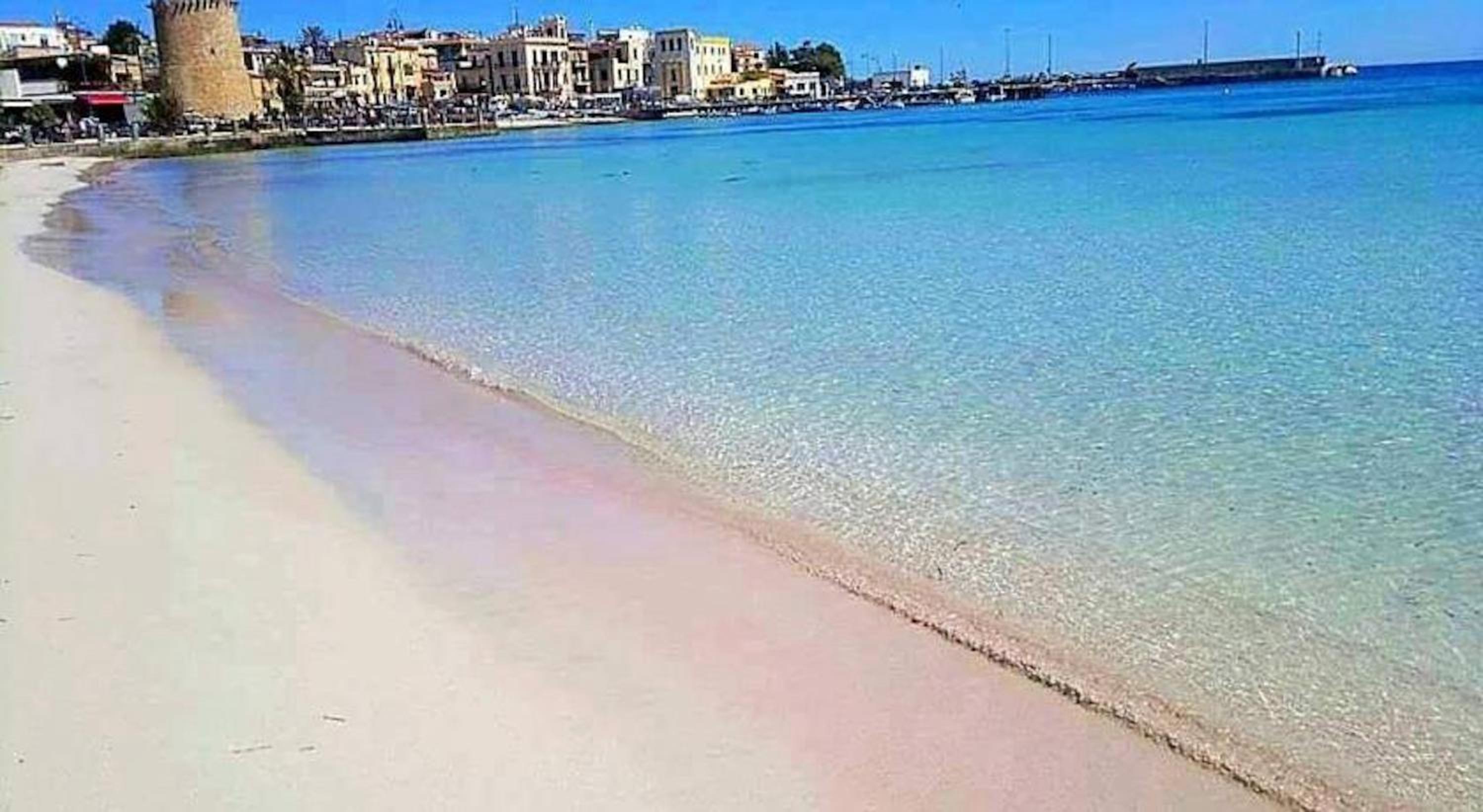 Mondello Luxury Apartment on the Beach