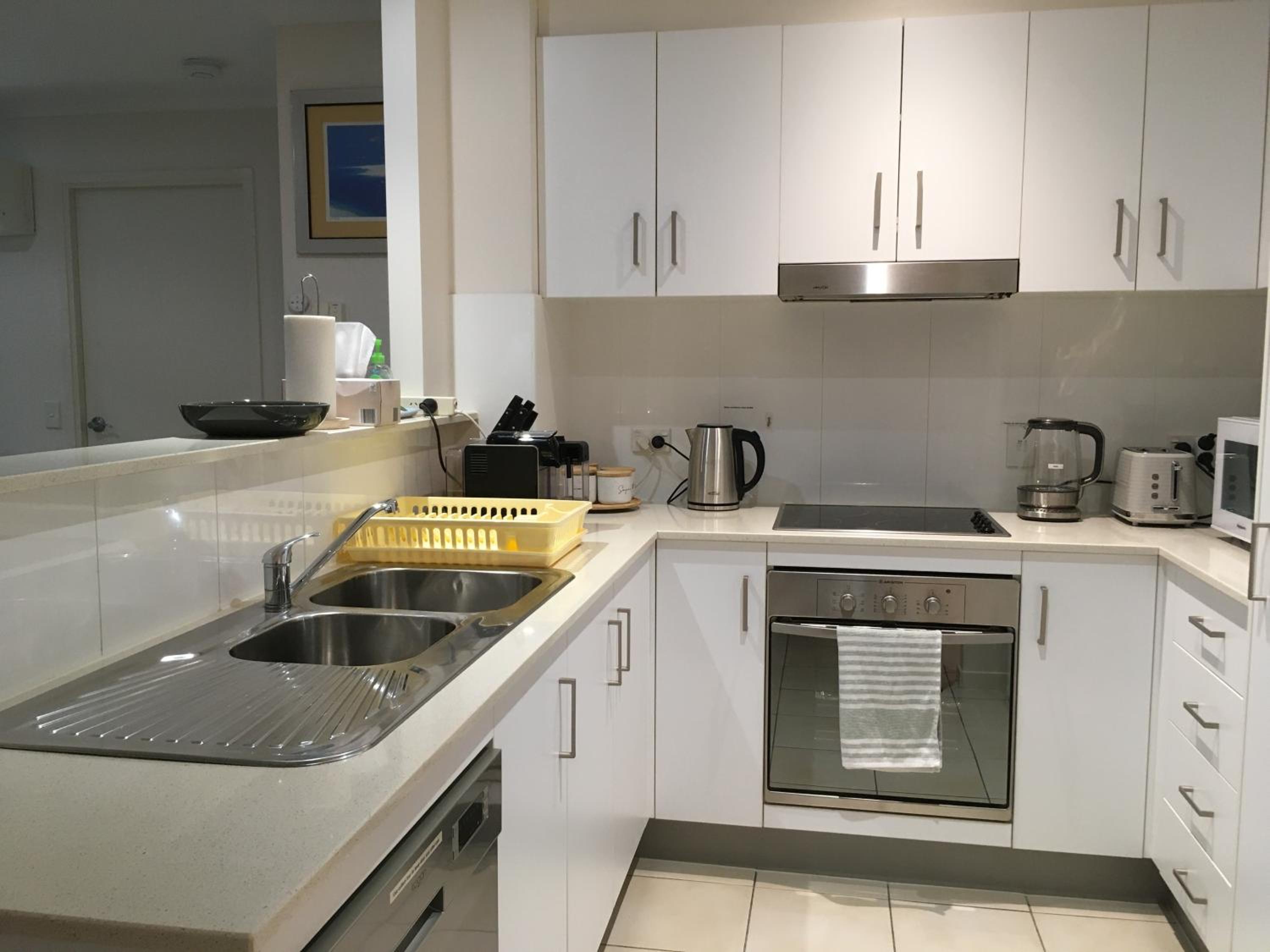 Brisbane Vacations - Merivale stay in South Brisbane two beds two baths one parking - Property Image 12
