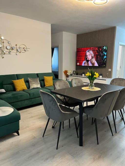 cris residence