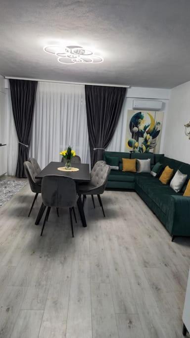 cris residence