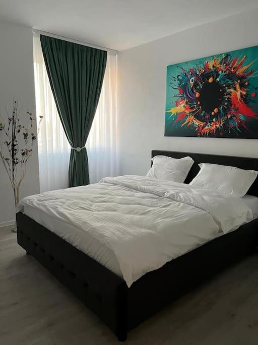 cris residence