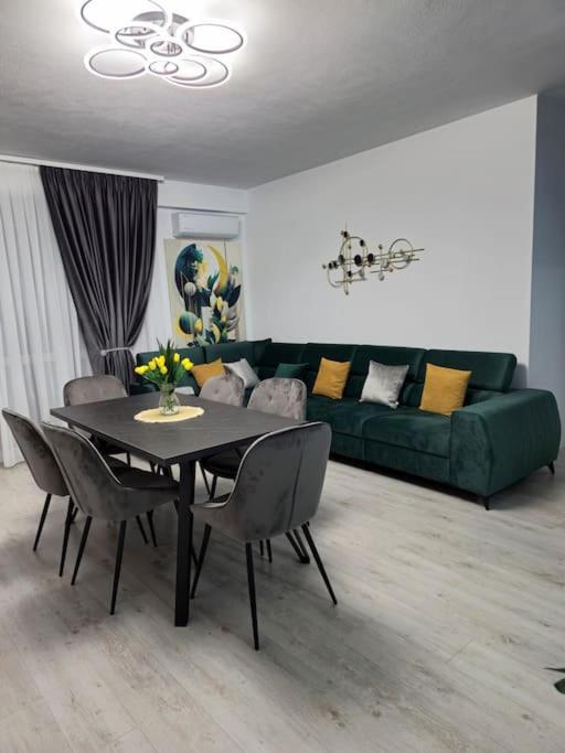 cris residence