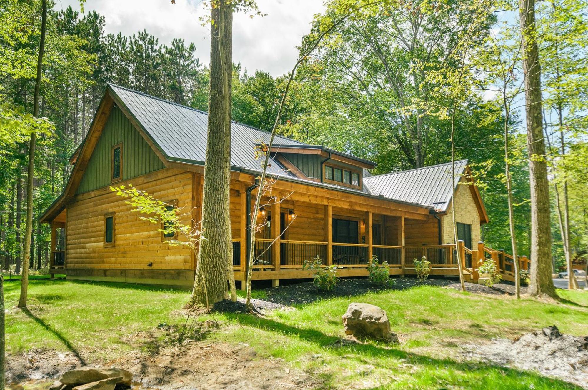 Mountain Laurel: New, Lake Access w. Dock Slip, Hot Tub, Dogs OK view 3