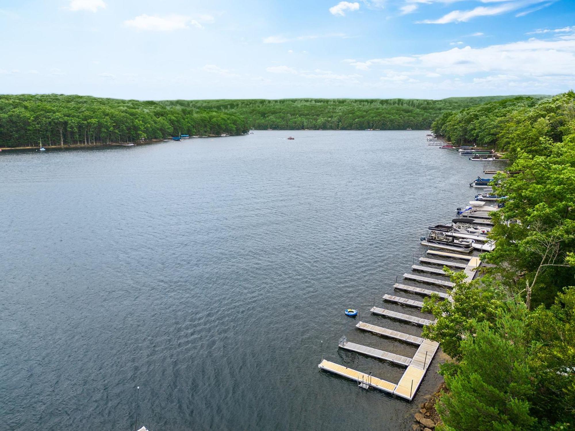 Mountain Laurel: New, Lake Access w. Dock Slip, Hot Tub, Dogs OK view 4