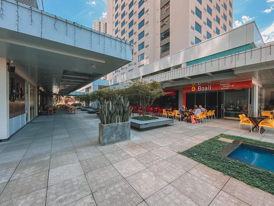 Metropolitan Luxo e completo Shop Flamboyant