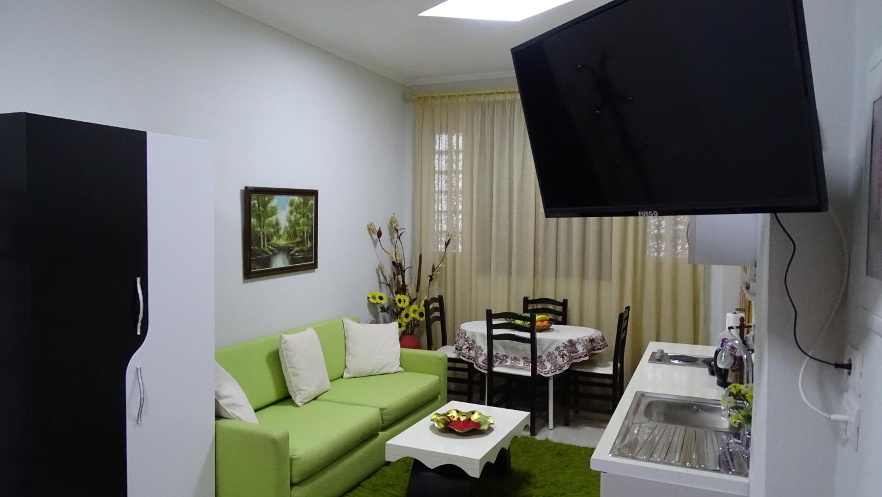 Central Apartments Shoshi