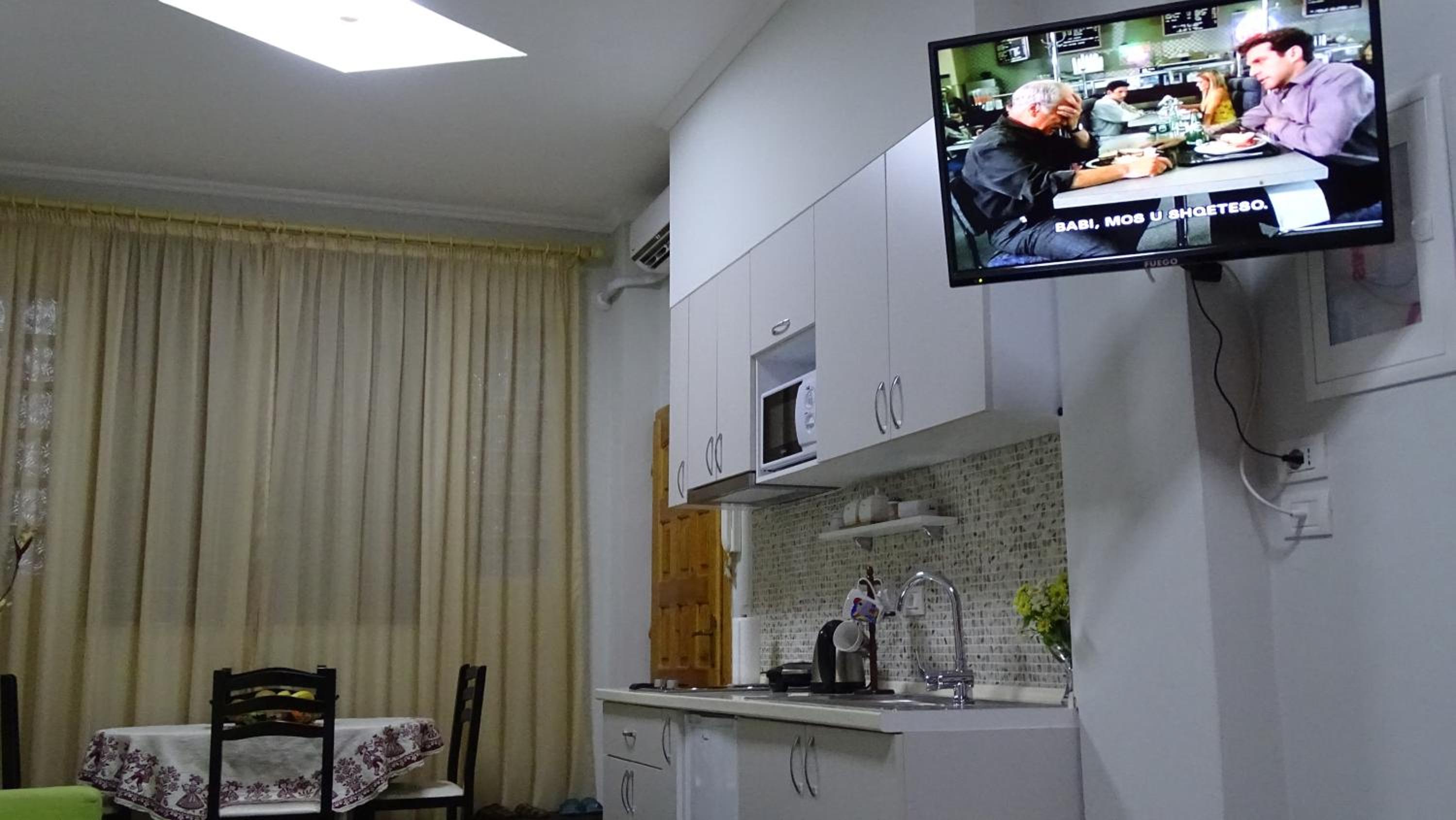 Central Apartments Shoshi